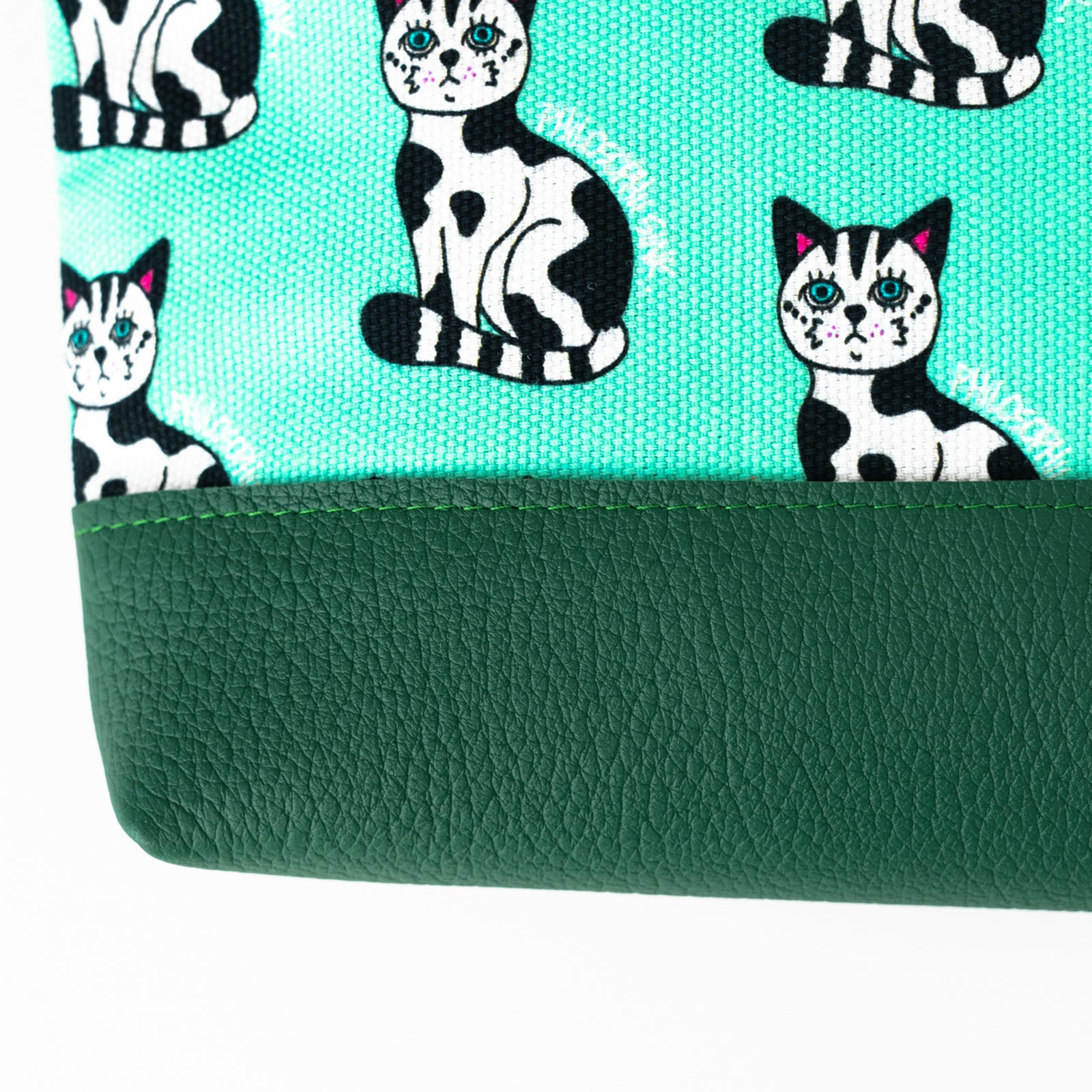 SINK. x Philosophii collaboration Ushineko pouch (with gusset)