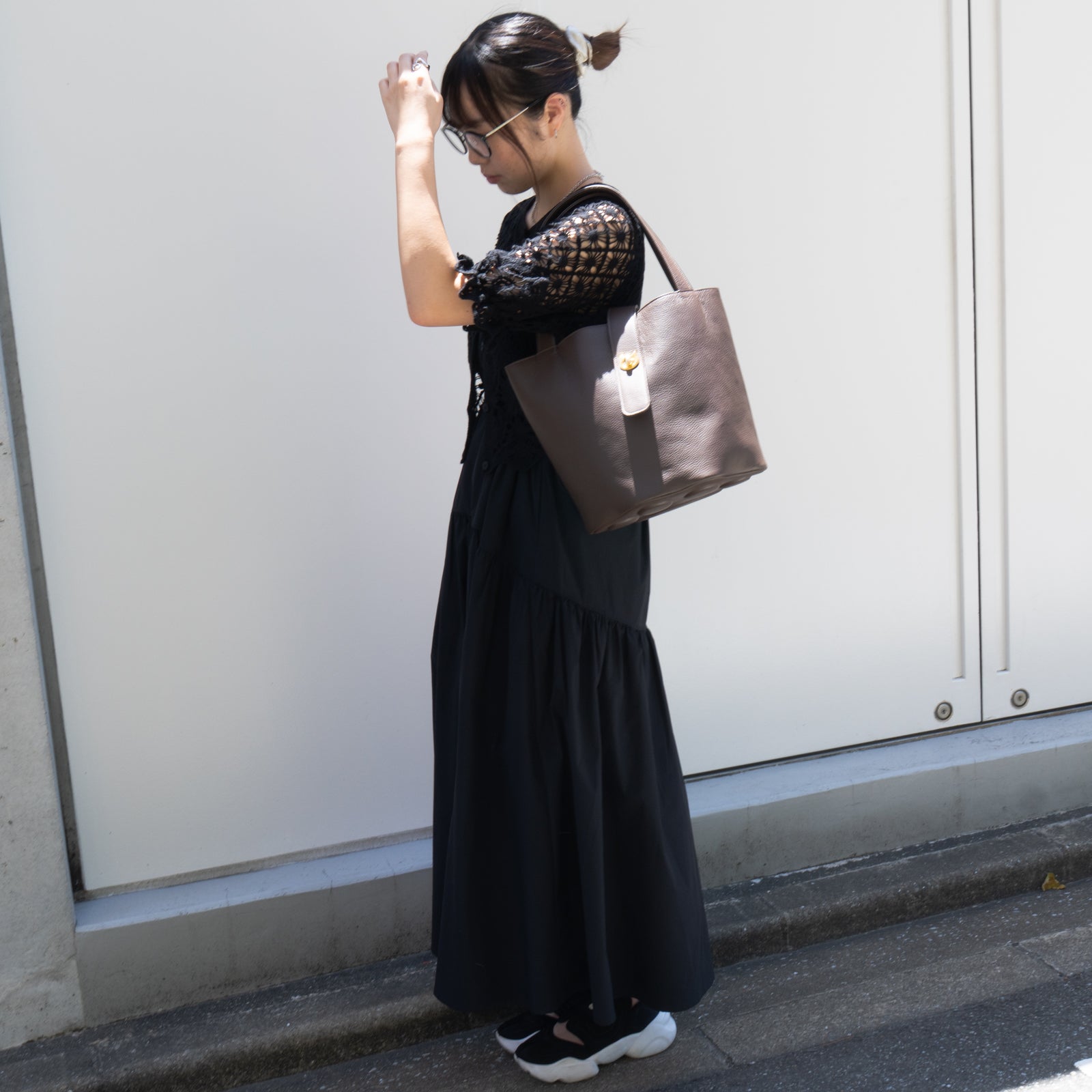 PAW Grande Cuir Mache Bucket Bag / Chocolate