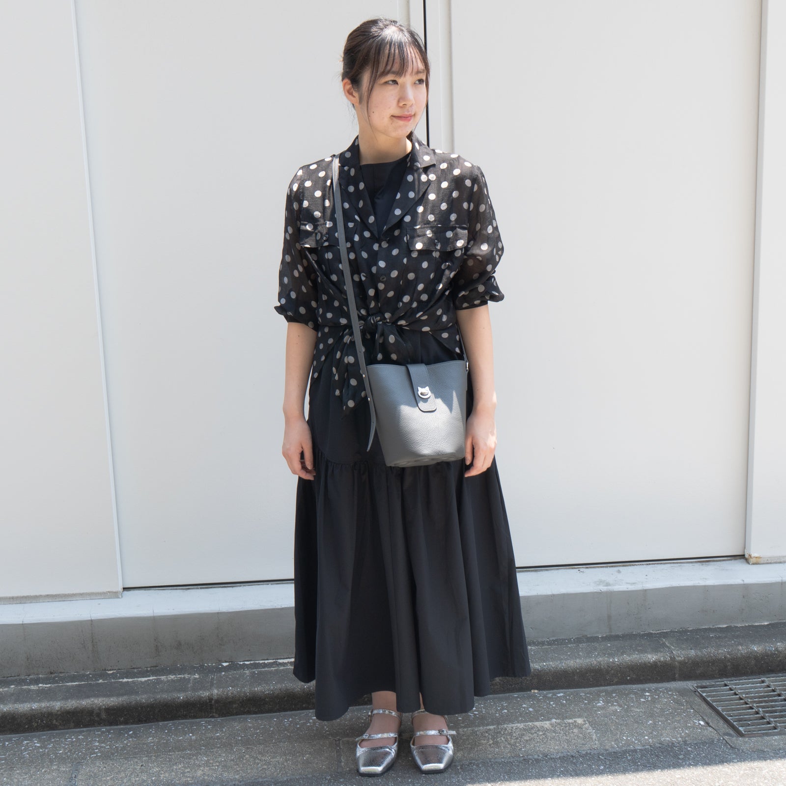 【数量限定】ショルダーバッグ・PAW ノベルティーチャーム付き / グラファイト