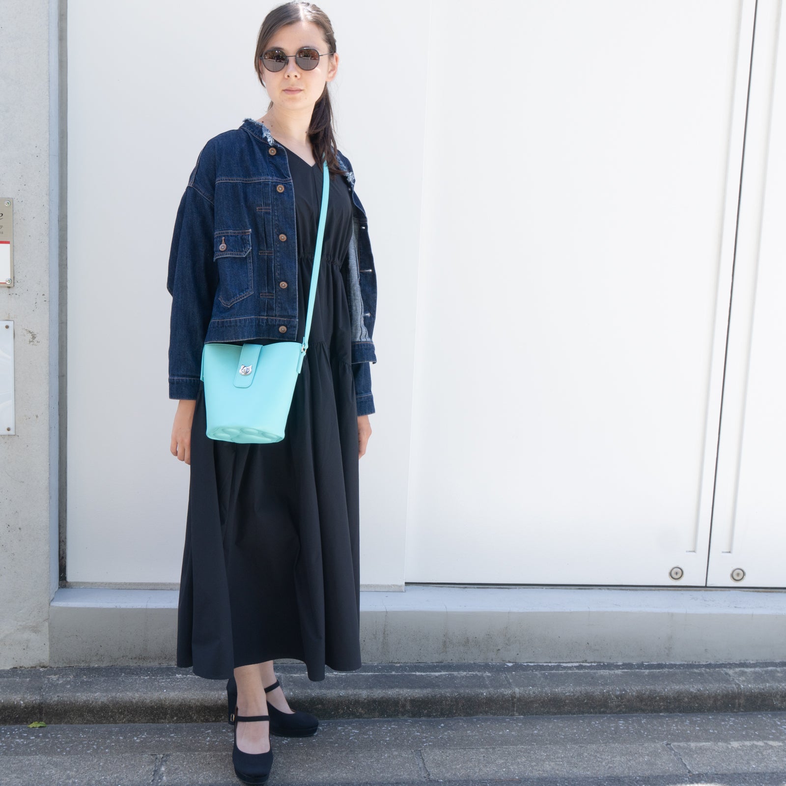 【期間限定:4/24(金)22:00〜26(日)】【受注生産】 ショルダーバッグ PAW (パウ) キュイール・マッシュ / ブルードラジェ