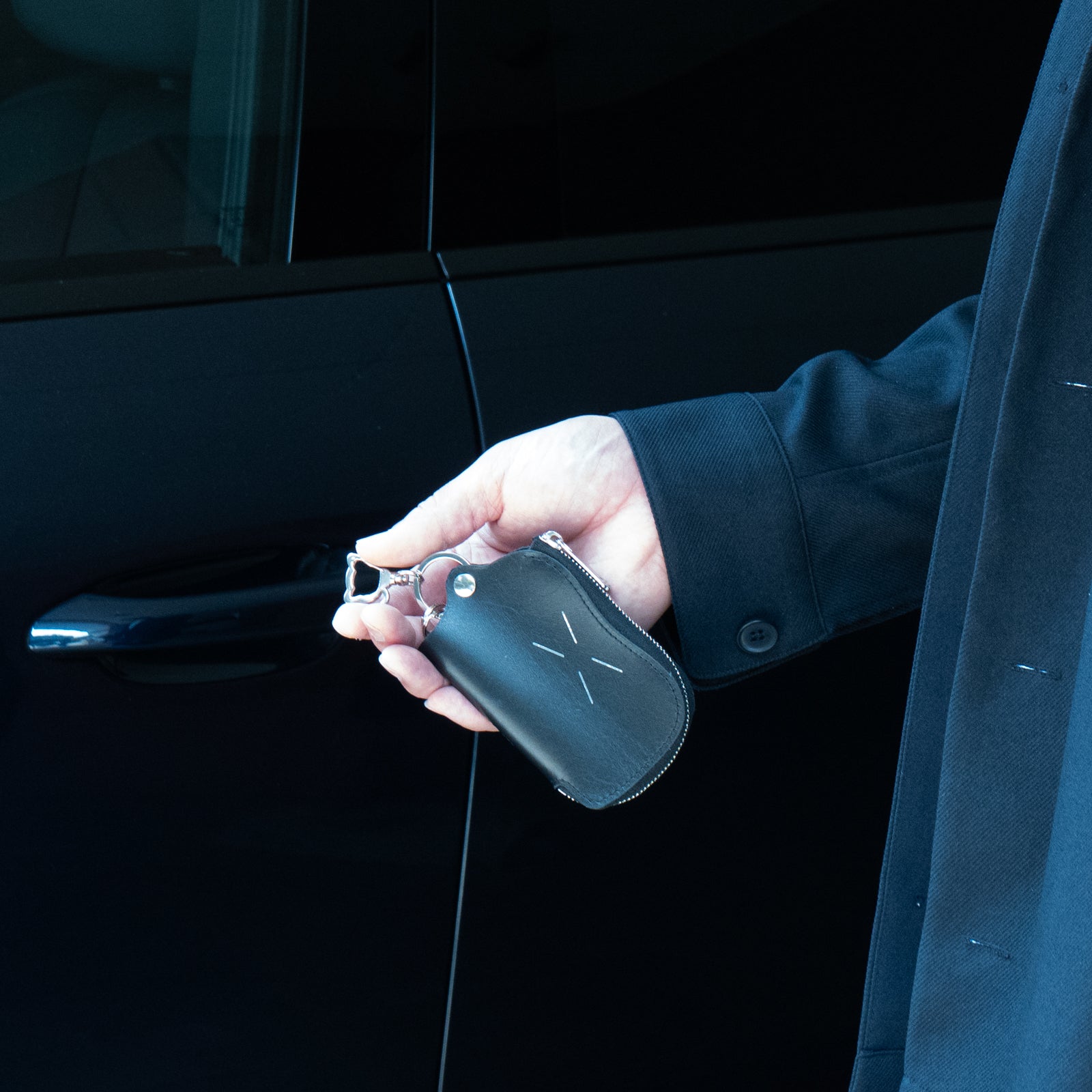 【10/21(火)22:00~ 26時間限定販売】トムキャットスマートキーケース キップレザー / ブラック