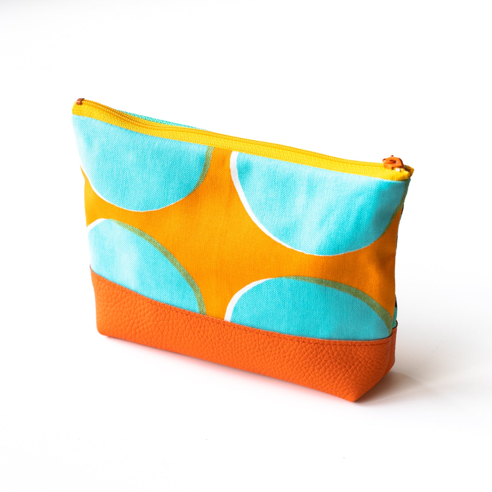 SINK. x Philosophii collaboration Ushineko pouch (with gusset)