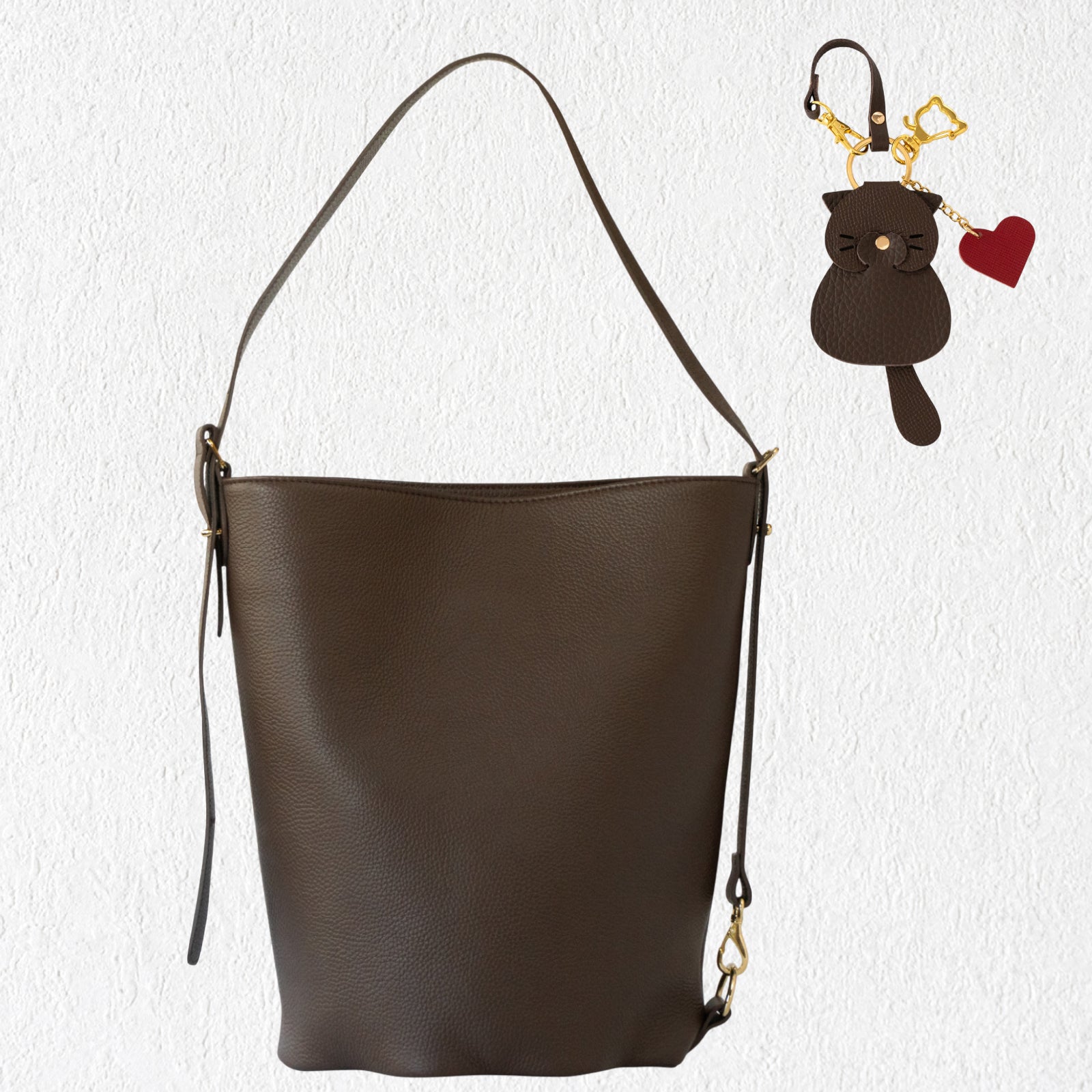 【1/30(金)〜2/14(土) 期間限定バレンタインSET 】3WAYバッグ PAW (パウ) キュイール・マッシュ / チョコ + ころにゃんチャーム ハート付き SET