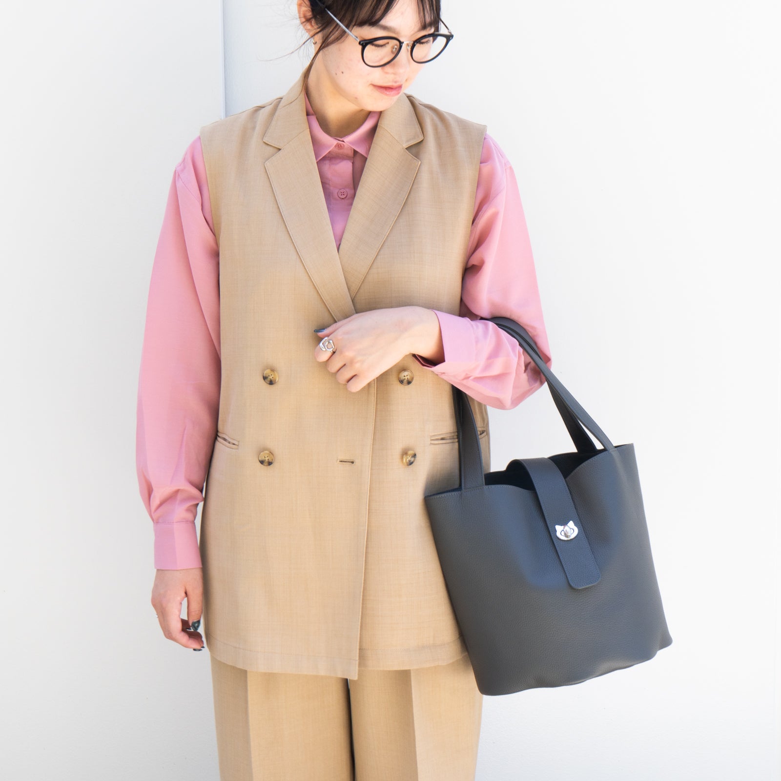 PAW Grande Cuir Mash Bucket Bag / Graphite
