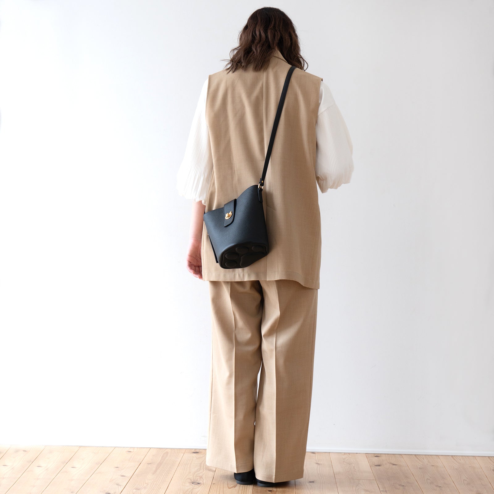 Limited-time offer: August 21st (Thu) 10:00 PM - 26 hours only. Limited-time offer: PAW Cuir Mache Shoulder Bag in Black (Choose your hardware).