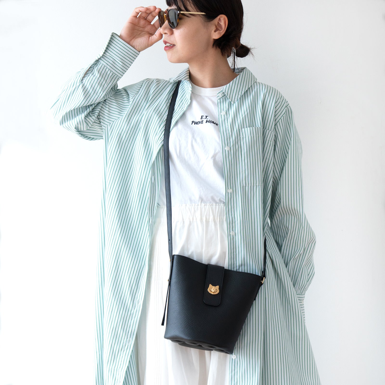 Limited-time offer: August 21st (Thu) 10:00 PM - 26 hours only. Limited-time offer: PAW Cuir Mache Shoulder Bag in Black (Choose your hardware).