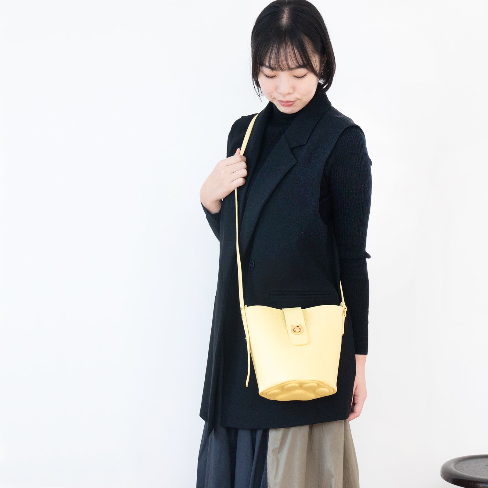 【3/20(金)20:00~ 数量限定】【さくらねこの日特別SET】ショルダーバッグ PAW (パウ) さくらねこチャームSET / ジョーヌプッサン