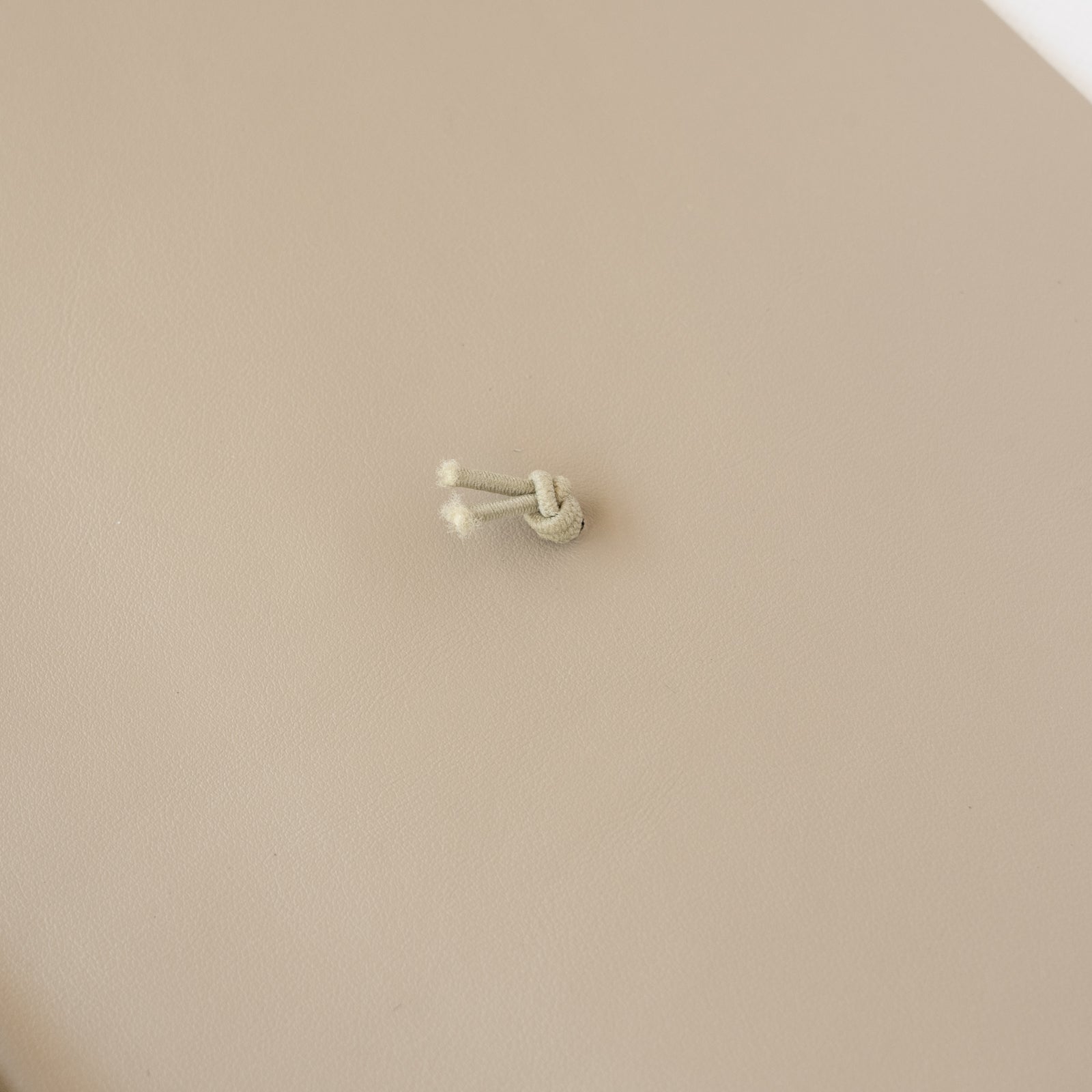 【おつとめ品セール】トラベラーズノートカバー リレ / グレージュ