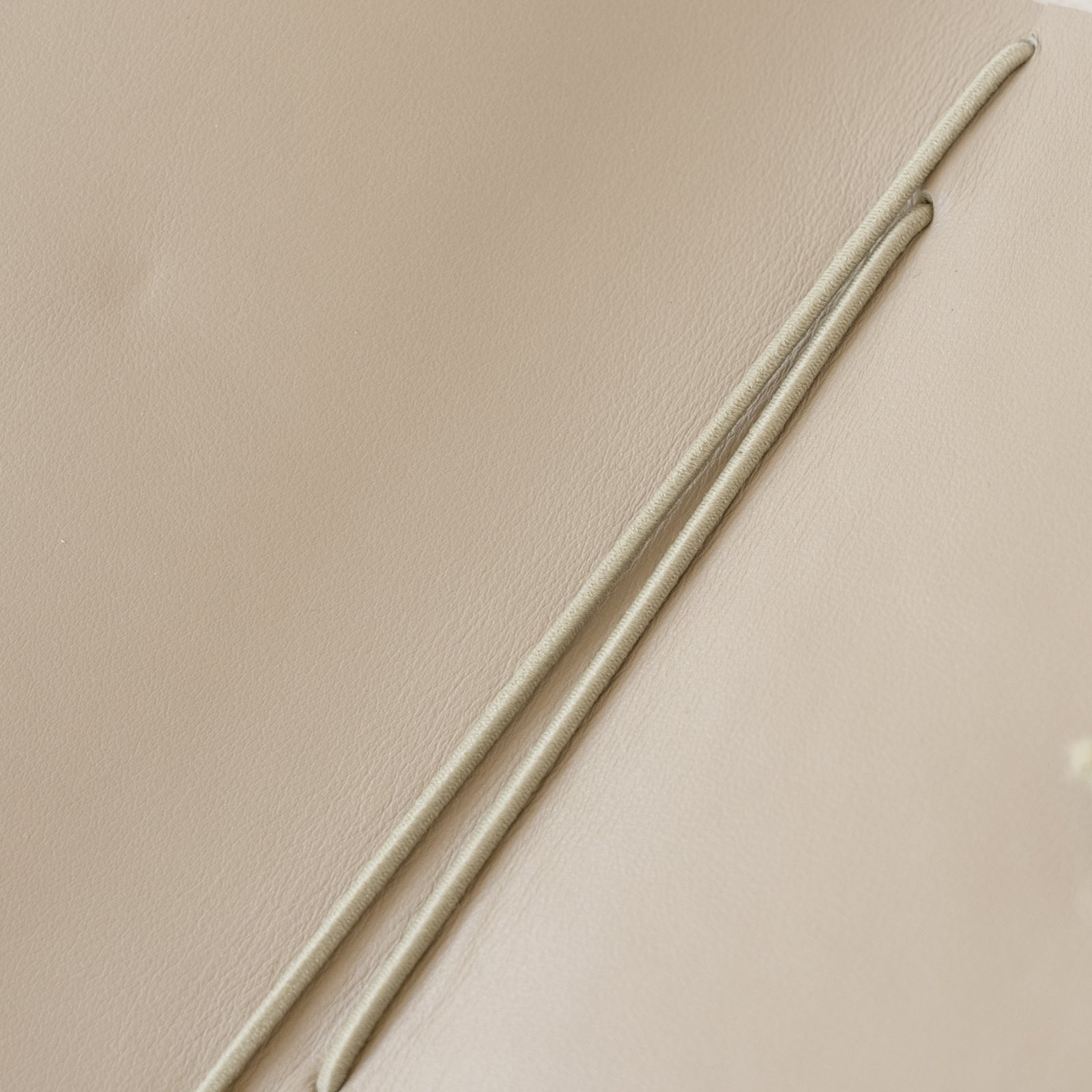 【Clearance Sale】Passport Size Travelers Notebook Cover - Rire / Greige