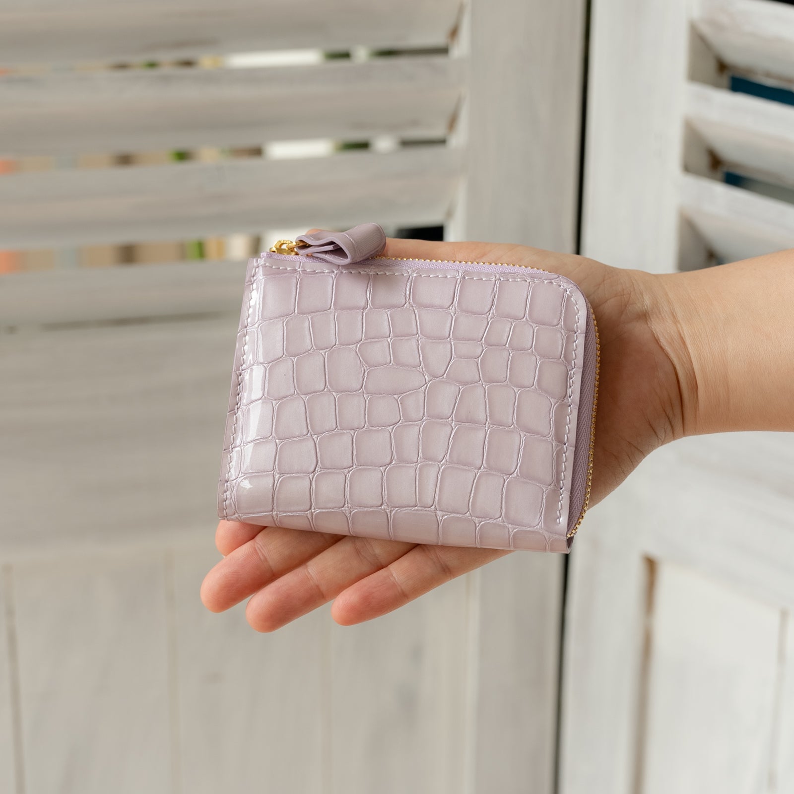 L-shaped zipper minimal wallet in Chromer leather / Pure White