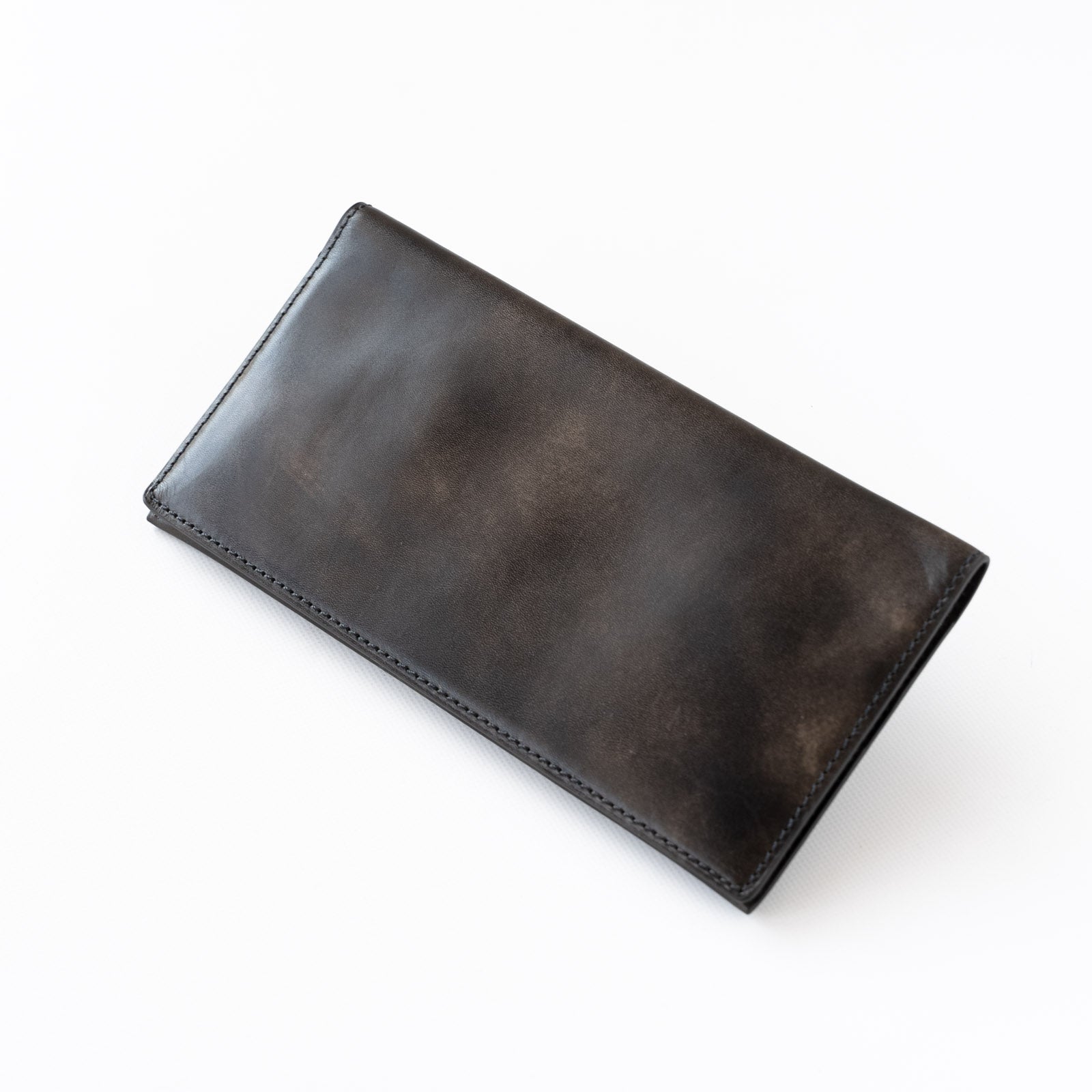 【おつとめ品セール】スマート長札入れ ミュージアムカーフ