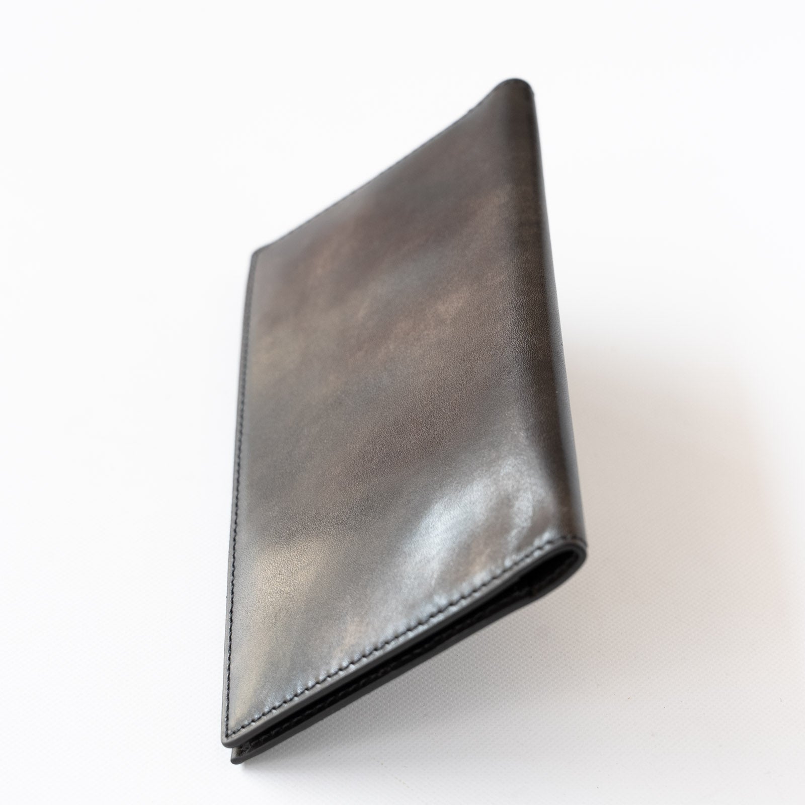 【おつとめ品セール】スマート長札入れ ミュージアムカーフ