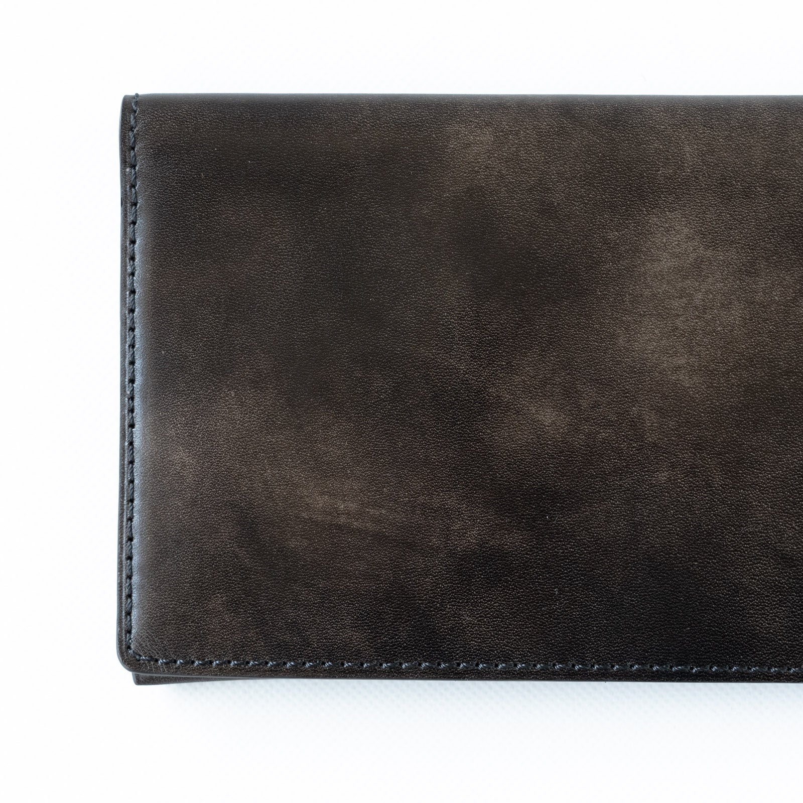 【おつとめ品セール】スマート長札入れ ミュージアムカーフ