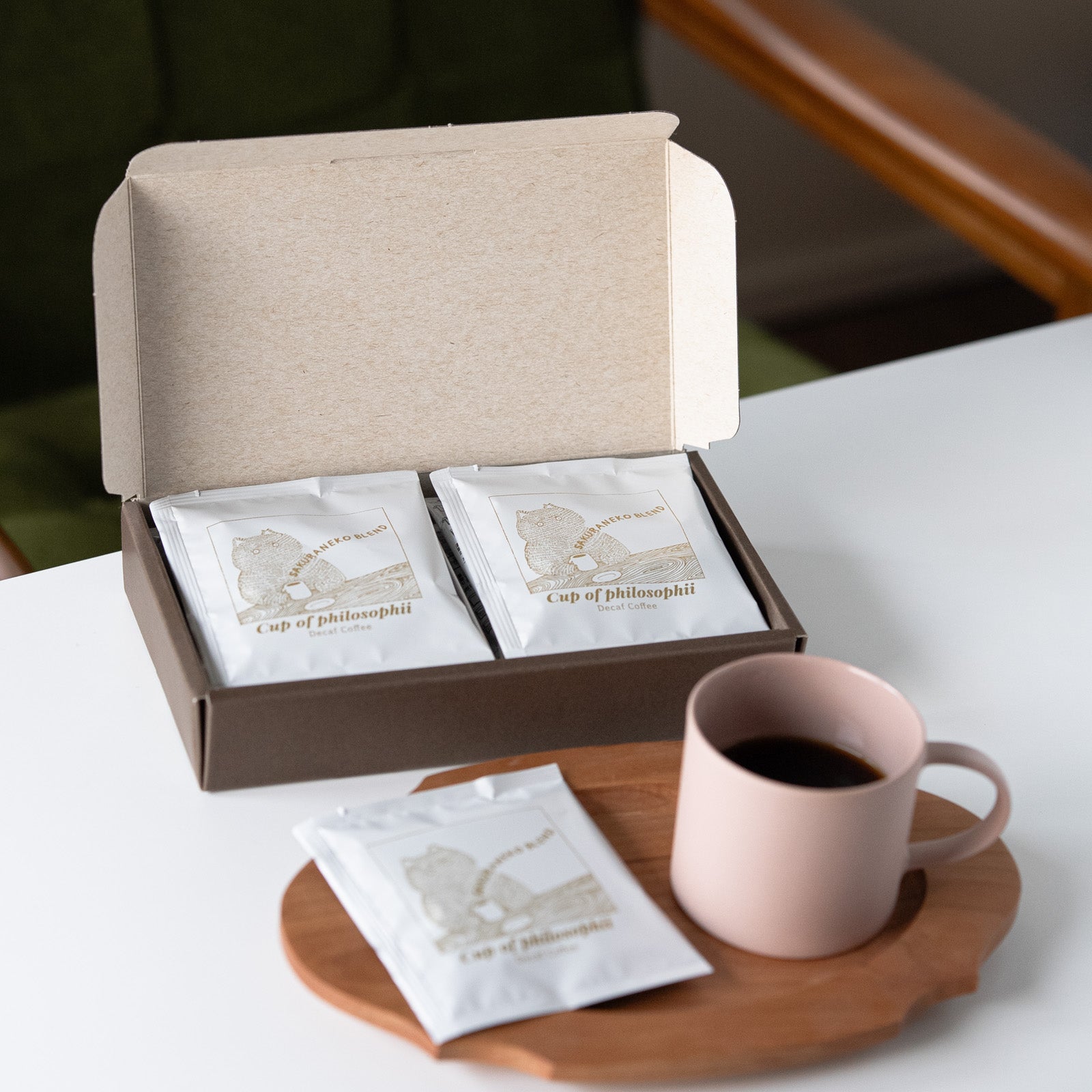 【ギフトBOX】デカフェさくらねこブレンド・自家焙煎コーヒーバッグ10個入り