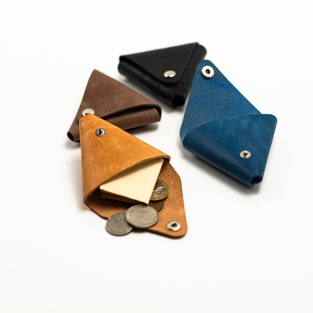 Triangular coin case Maya Italy