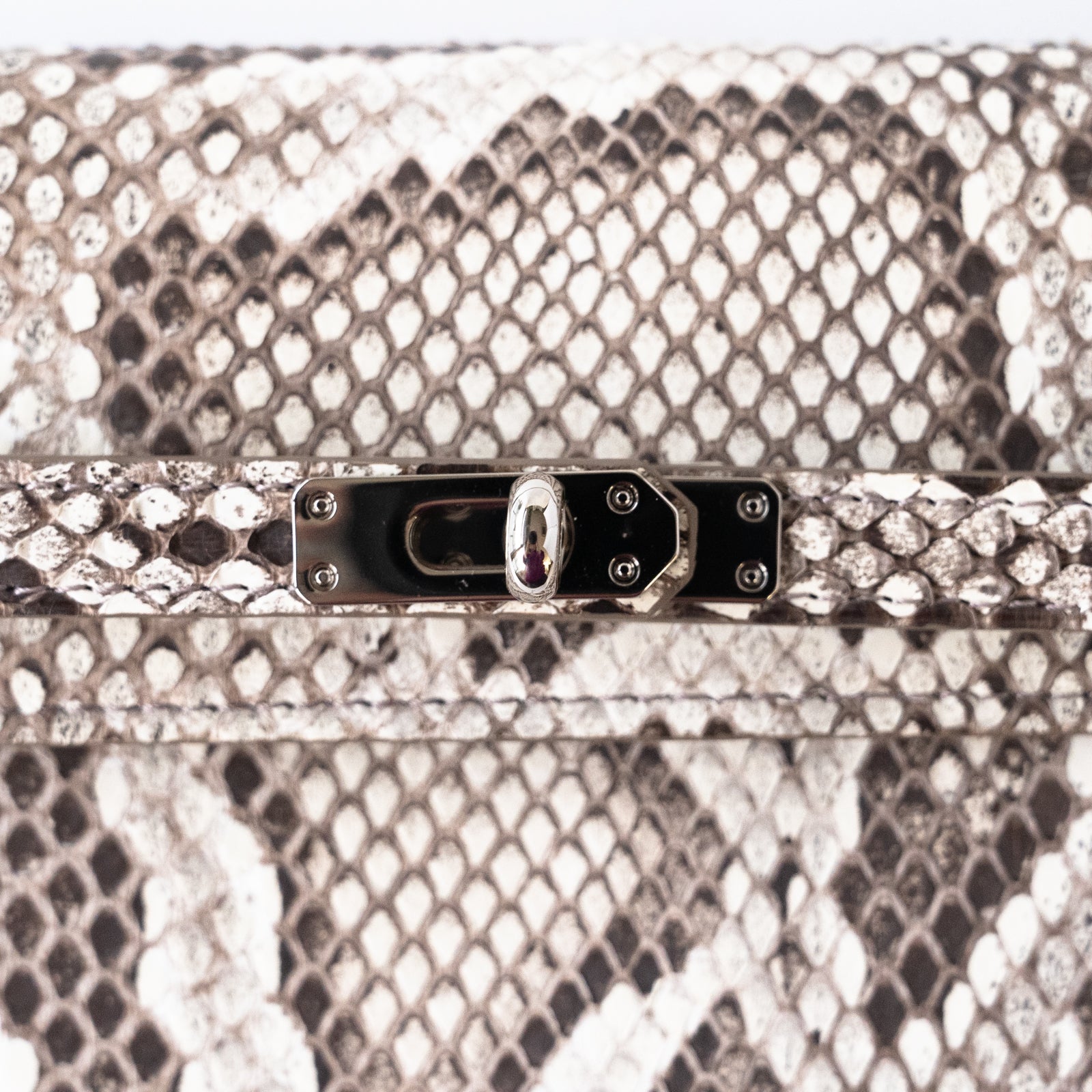 【おつとめ品セール】クロシェ ショルダーウォレット パイソン