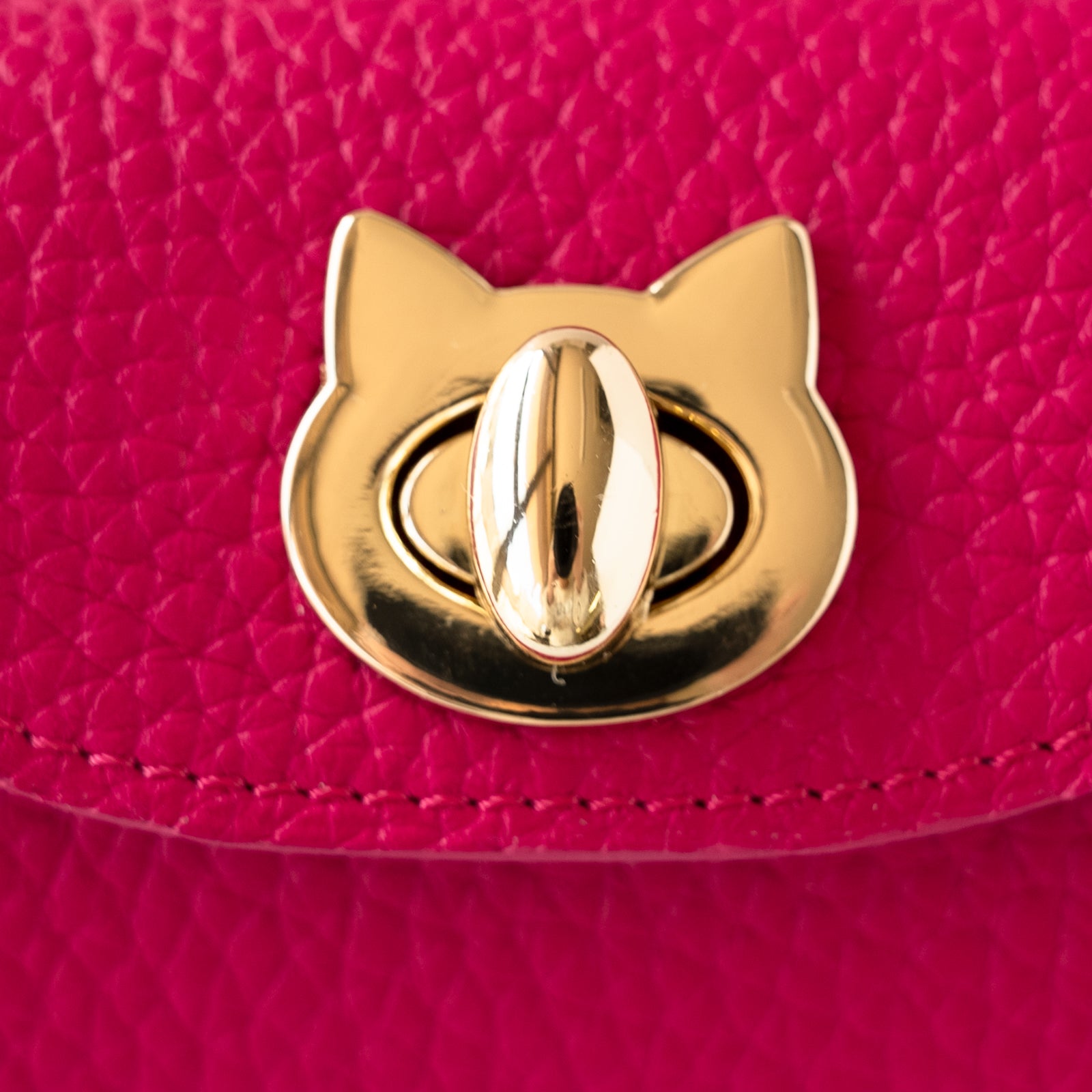 Shell pouch CAT Taurillon Clemence