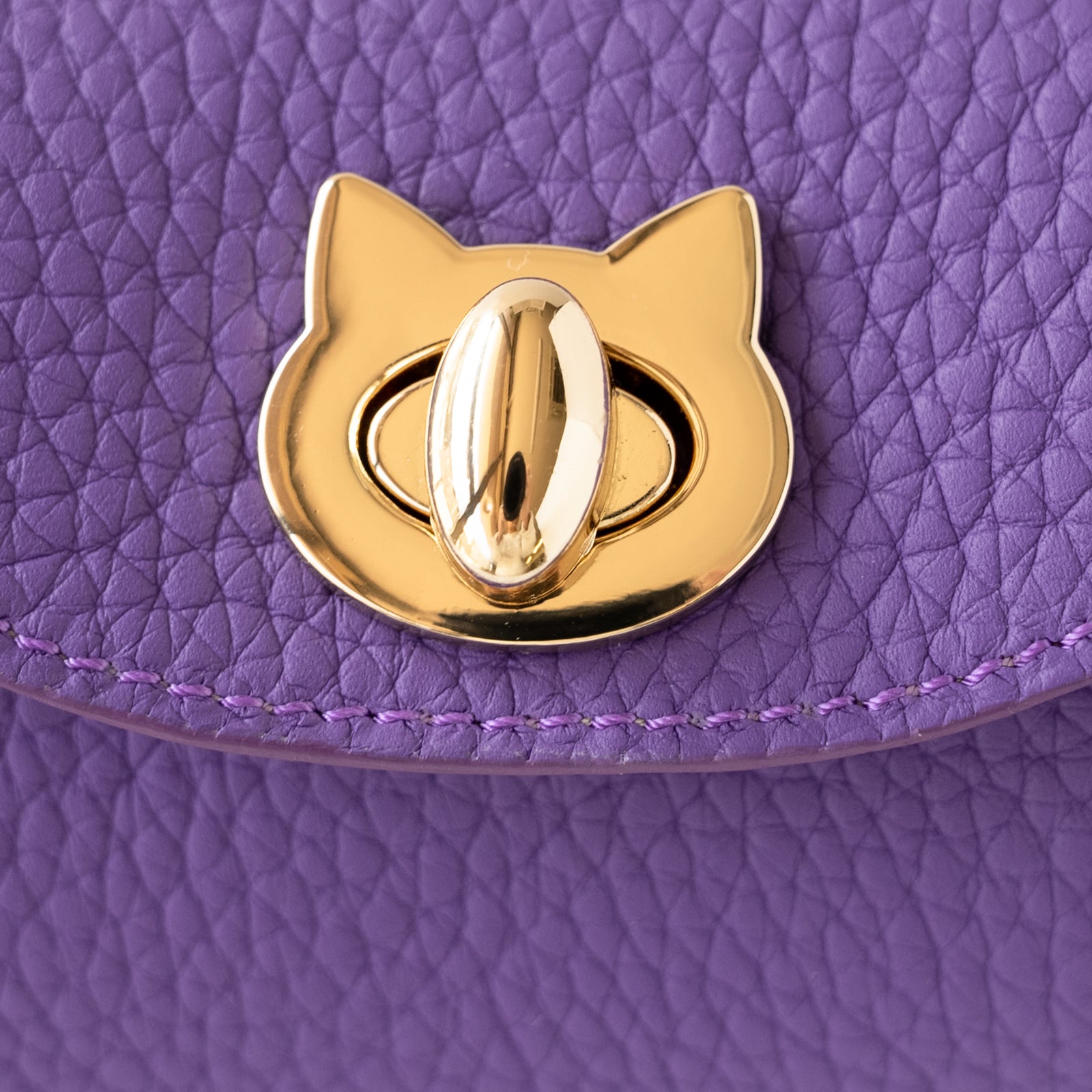 Shell pouch CAT Taurillon Clemence