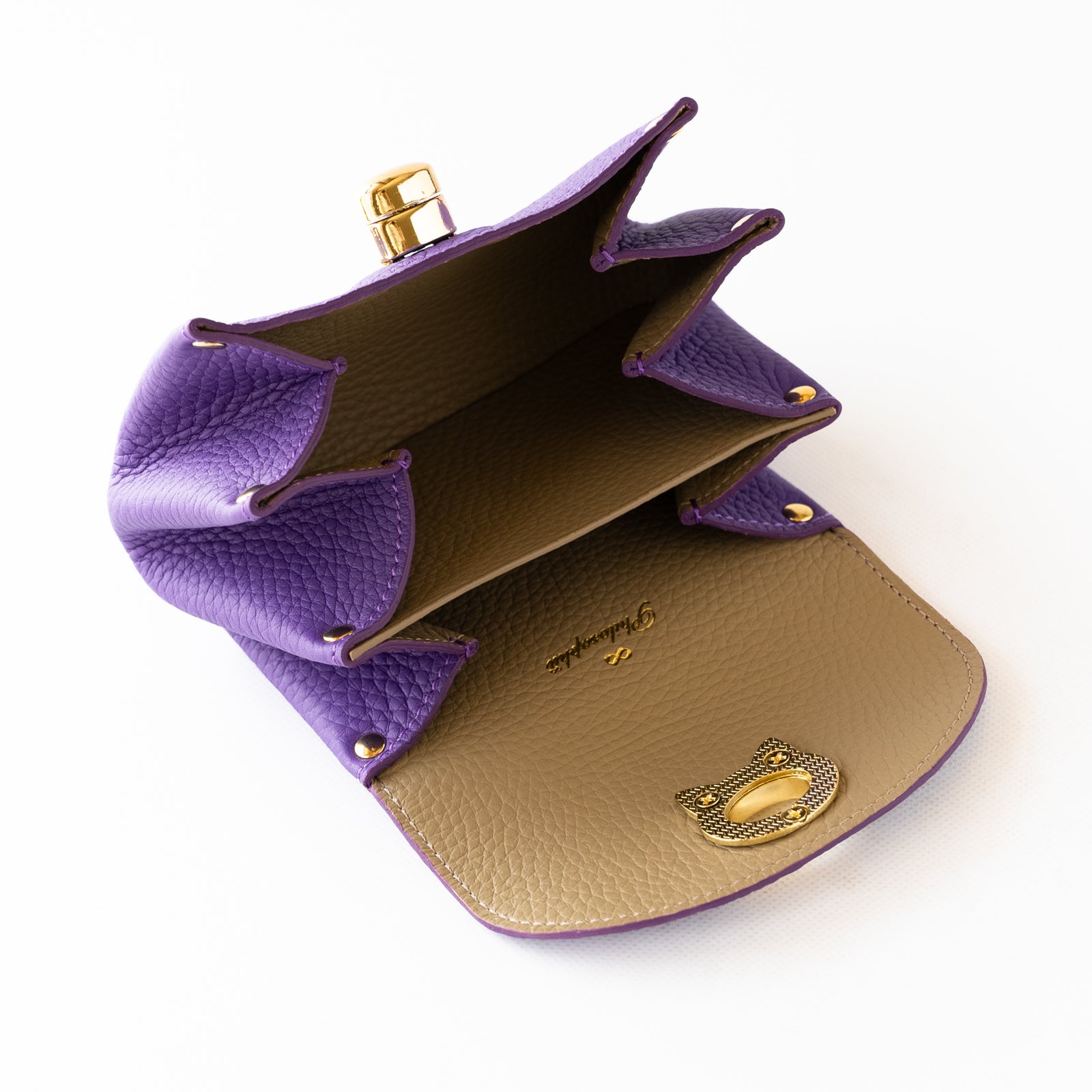 Shell pouch CAT Taurillon Clemence