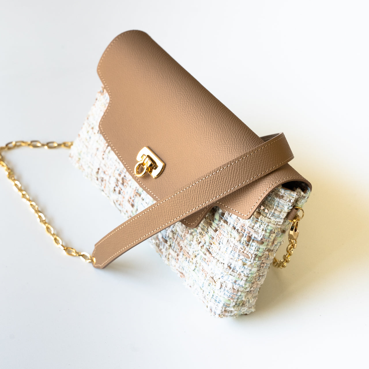 Soft leather flap pochette tweed duo