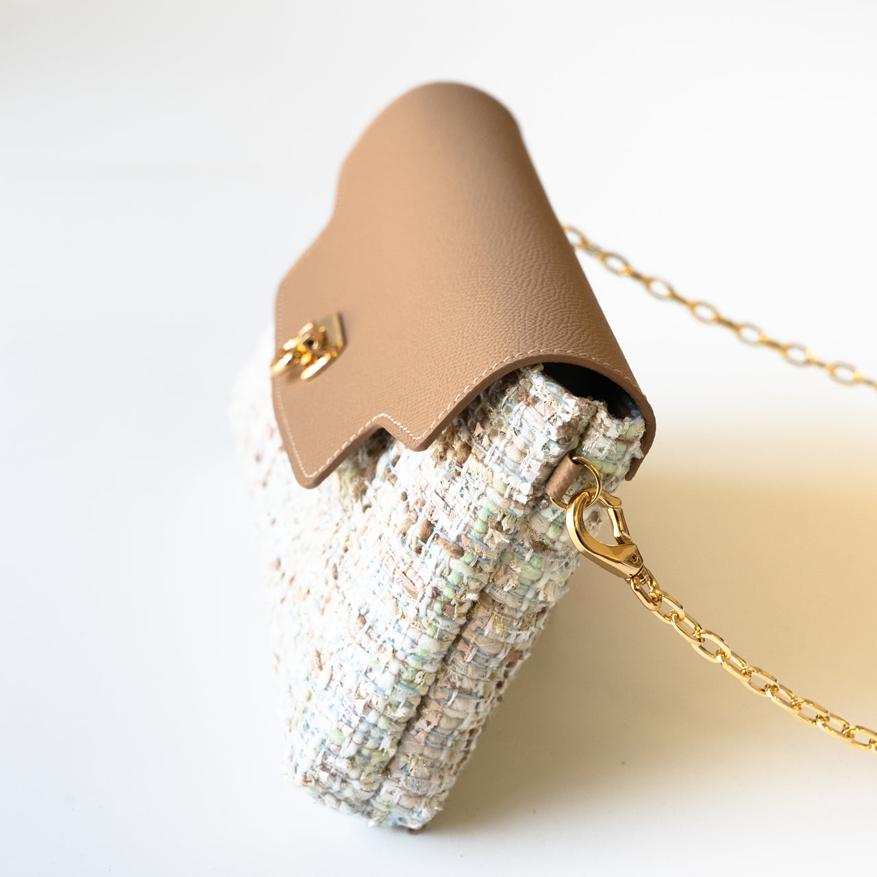 Soft leather flap pochette tweed duo