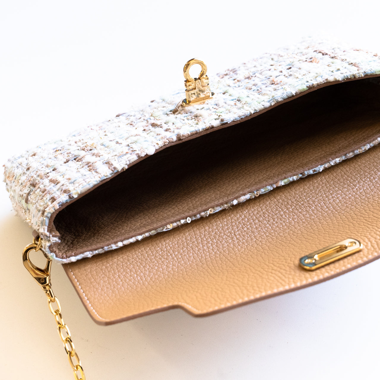 Soft leather flap pochette tweed duo