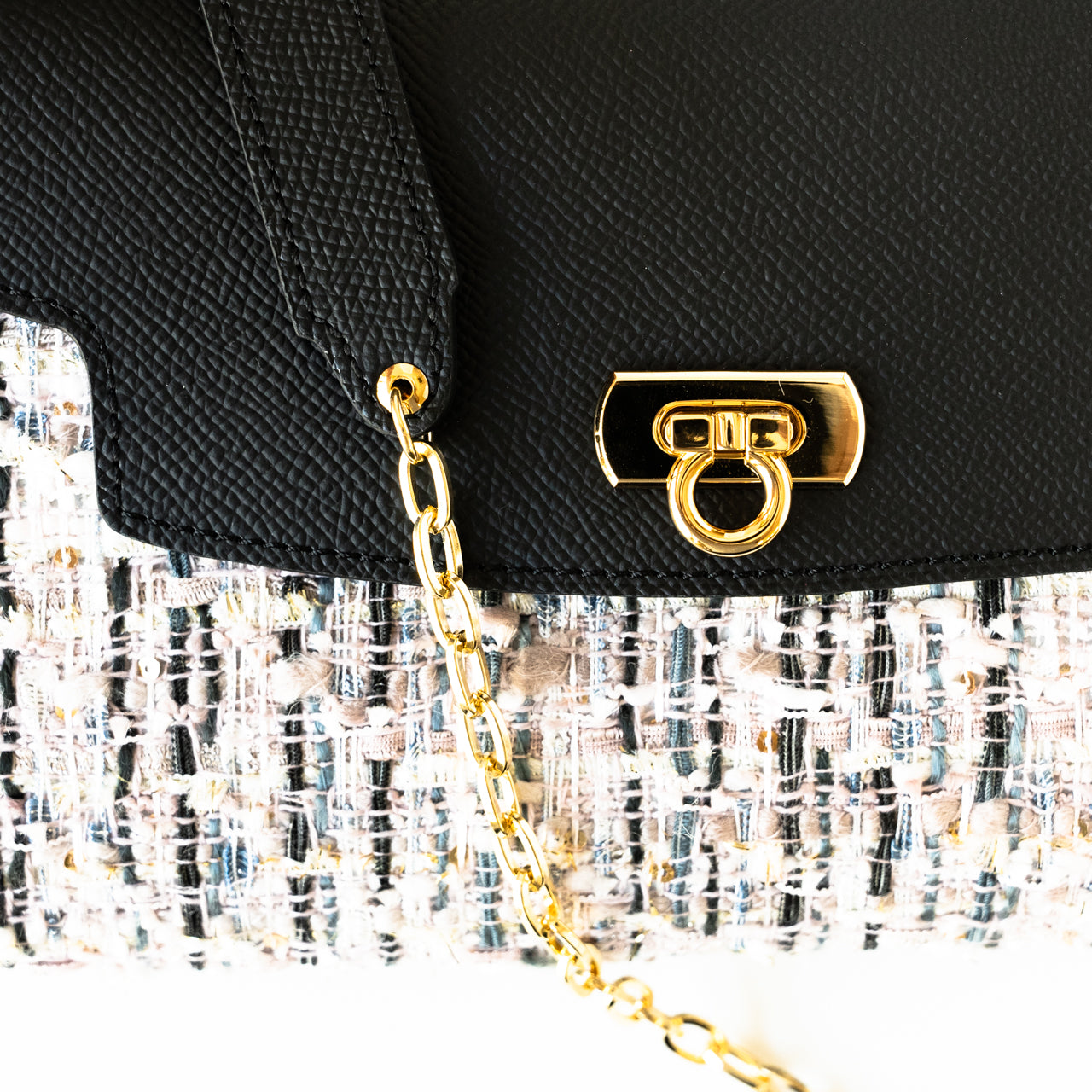 Soft leather flap pochette tweed duo
