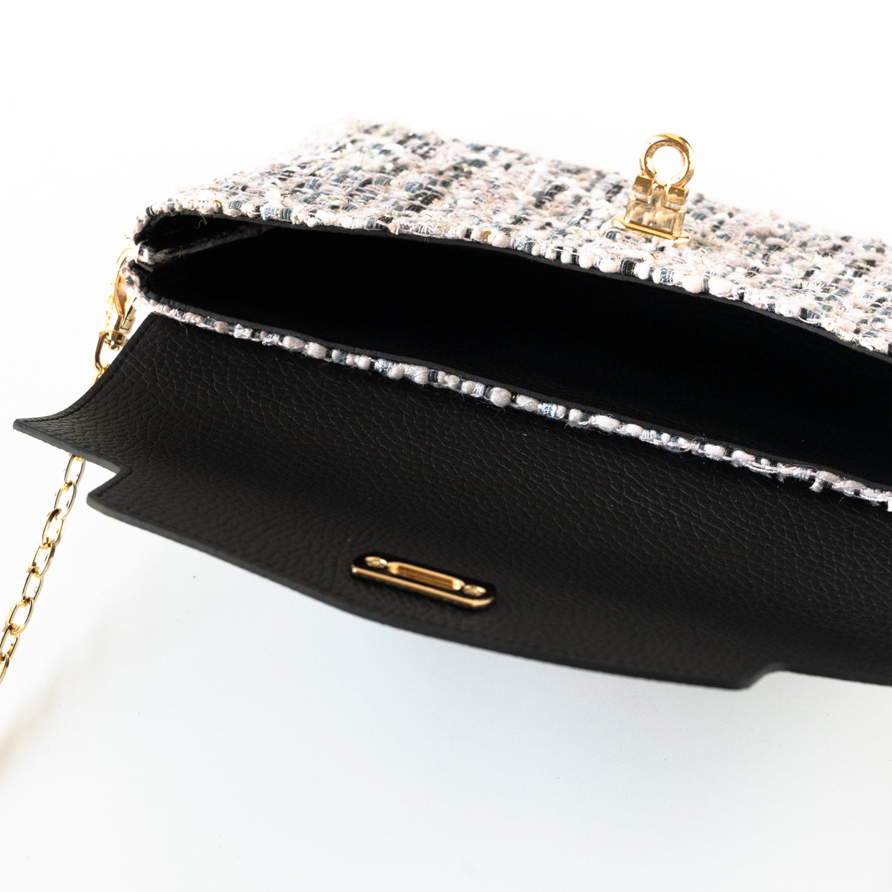 Soft leather flap pochette tweed duo