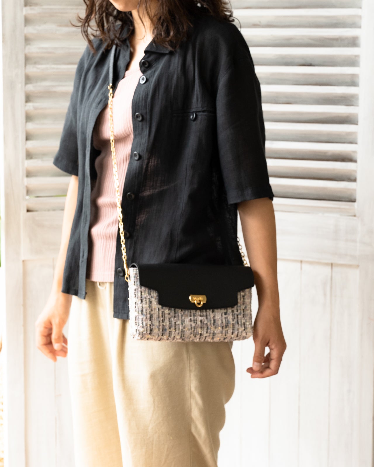 Soft leather flap pochette tweed duo