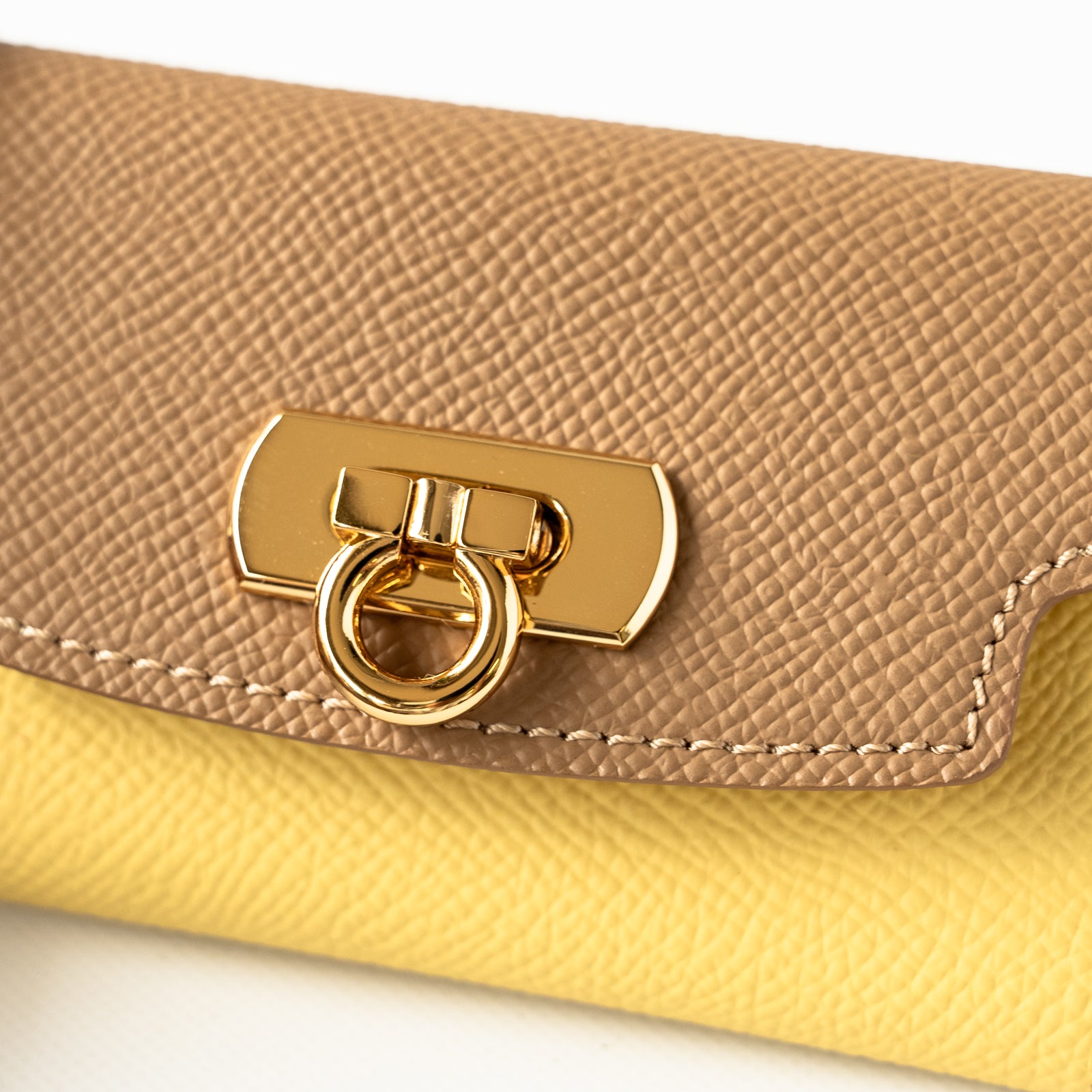 【おつとめ品セール】キーケース・シャルル キュイール・ミネルバ / カナリア×チャイ