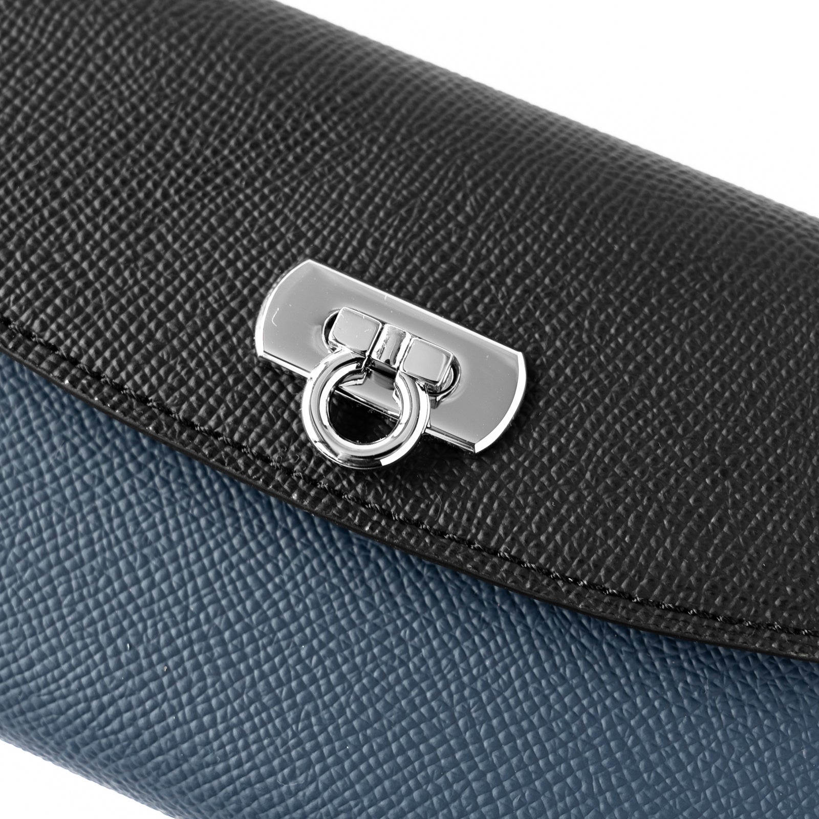 Medium Wallet Louis M Cuir Minerva