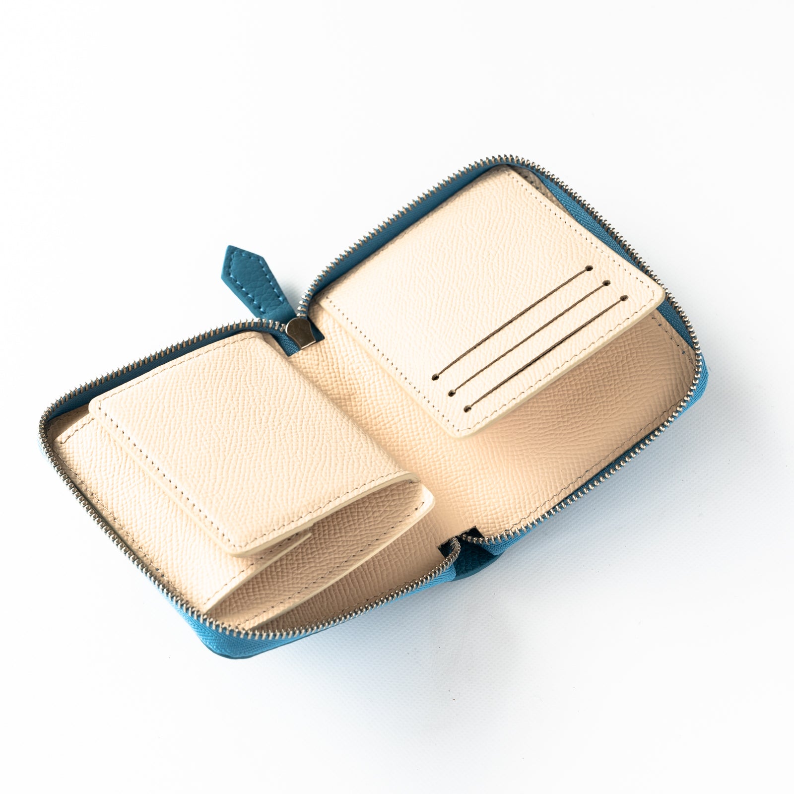 Round zipper mini wallet Taurillon Clemence