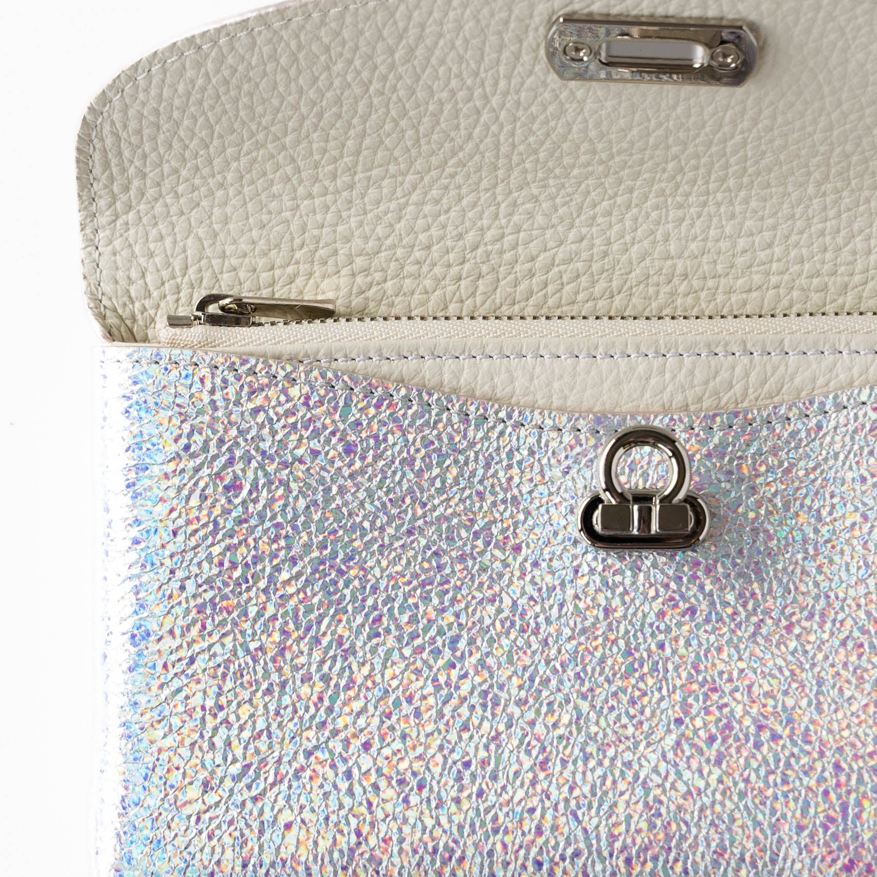 Leather flap long wallet / Prism