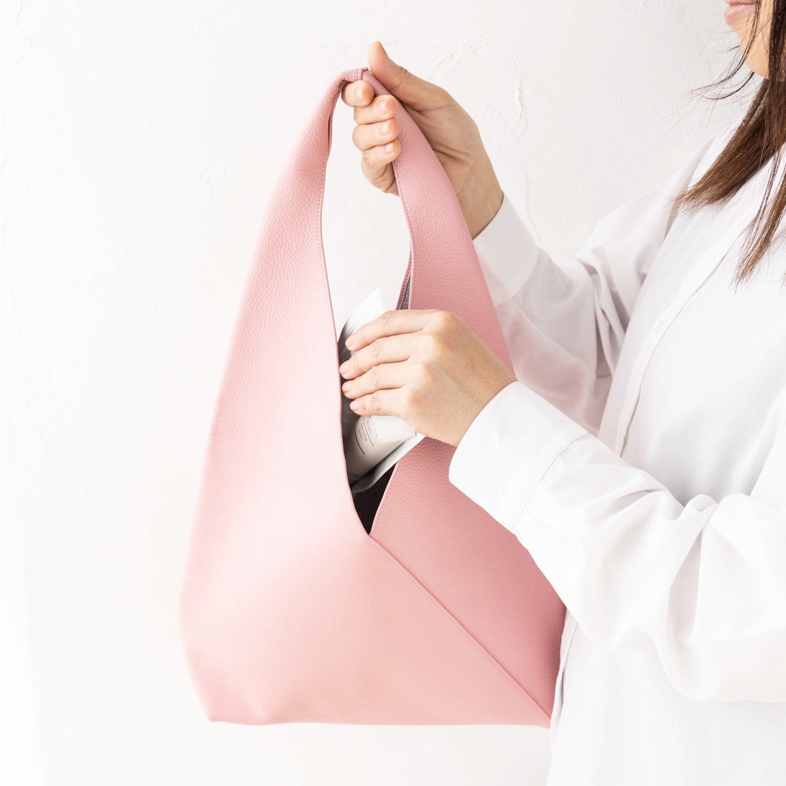 Triangle Bag M / Cuir Marsh