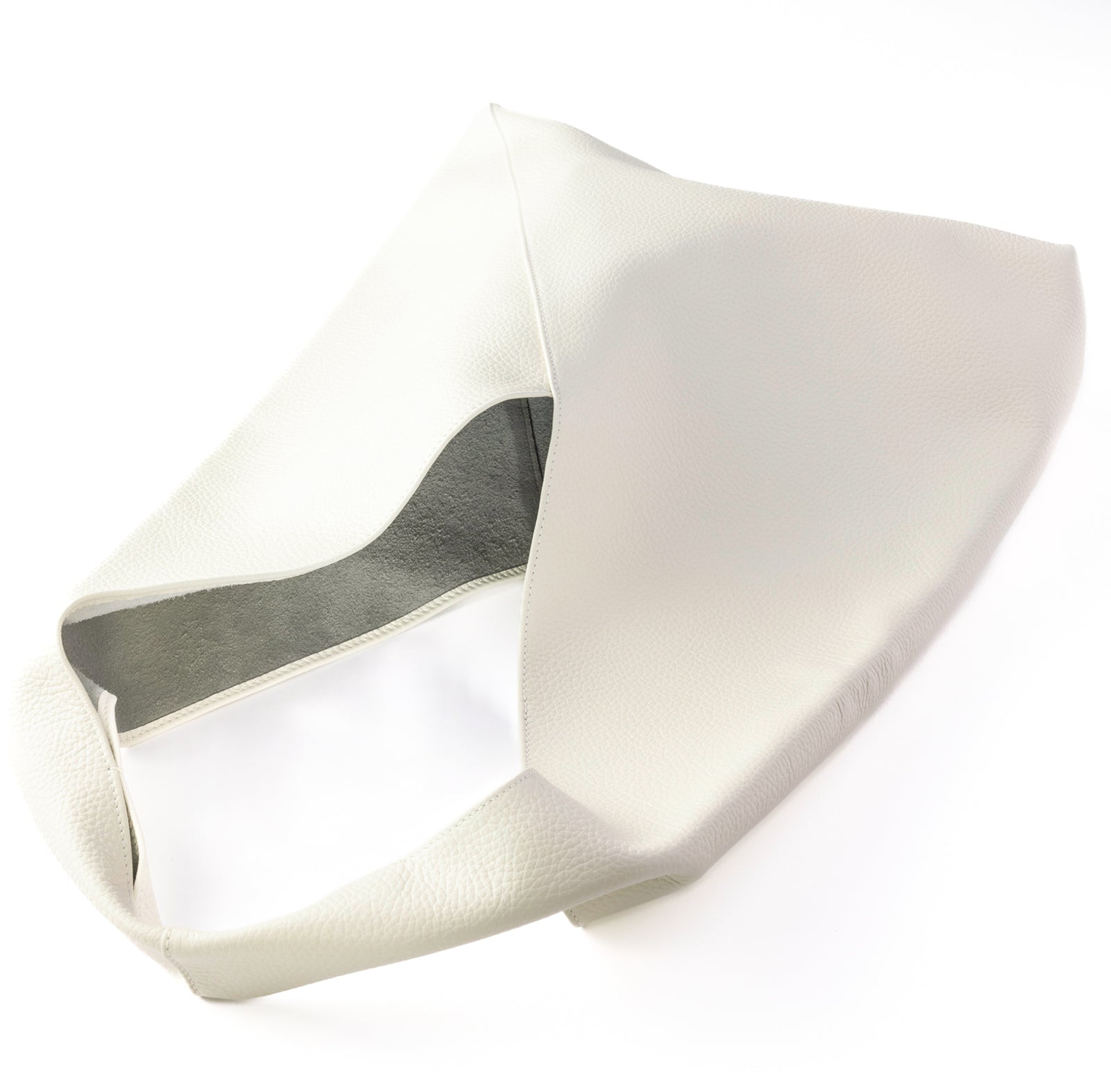 Triangle Bag M / Cuir Marsh
