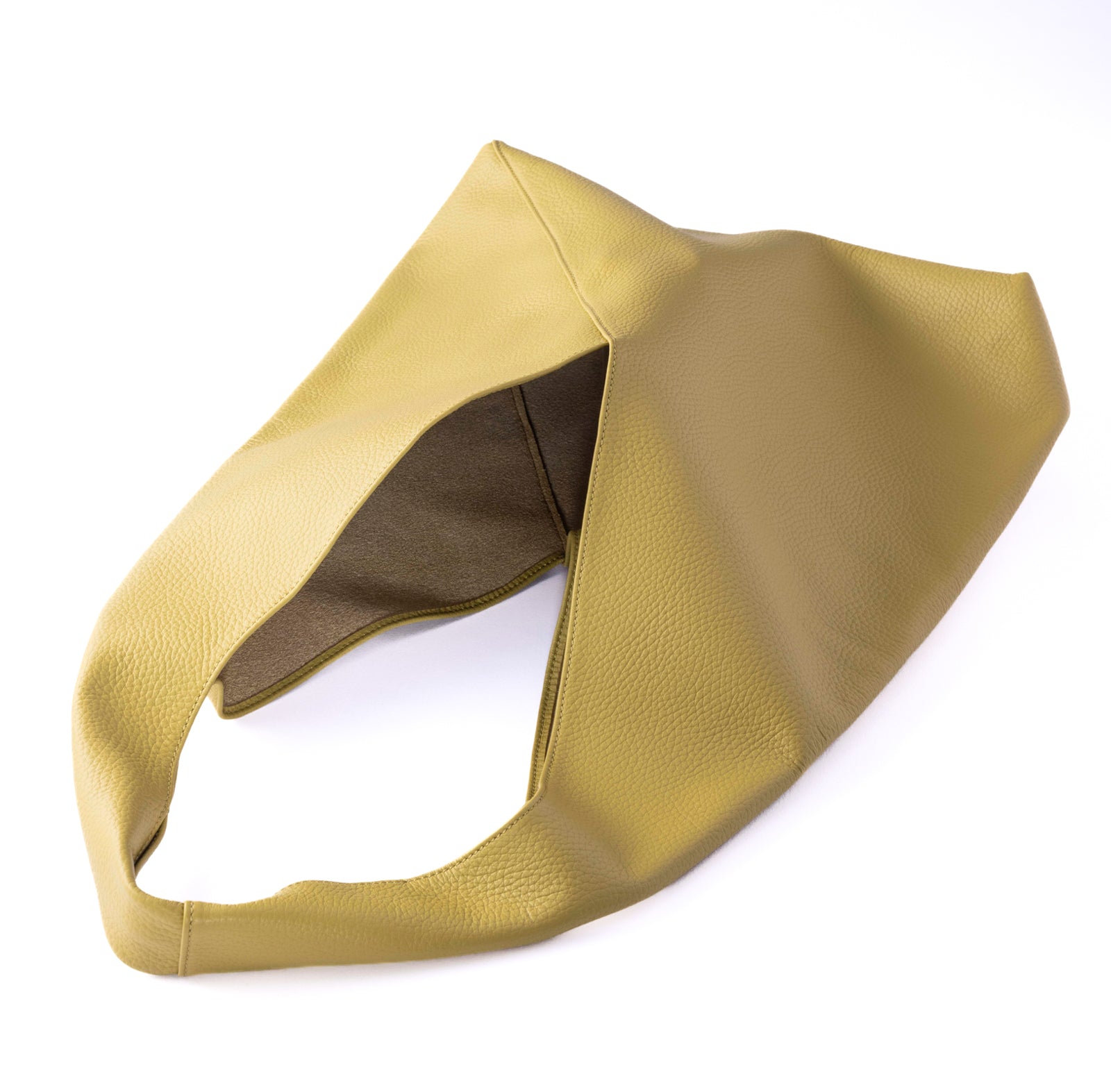 Triangle Bag M / Cuir Marsh