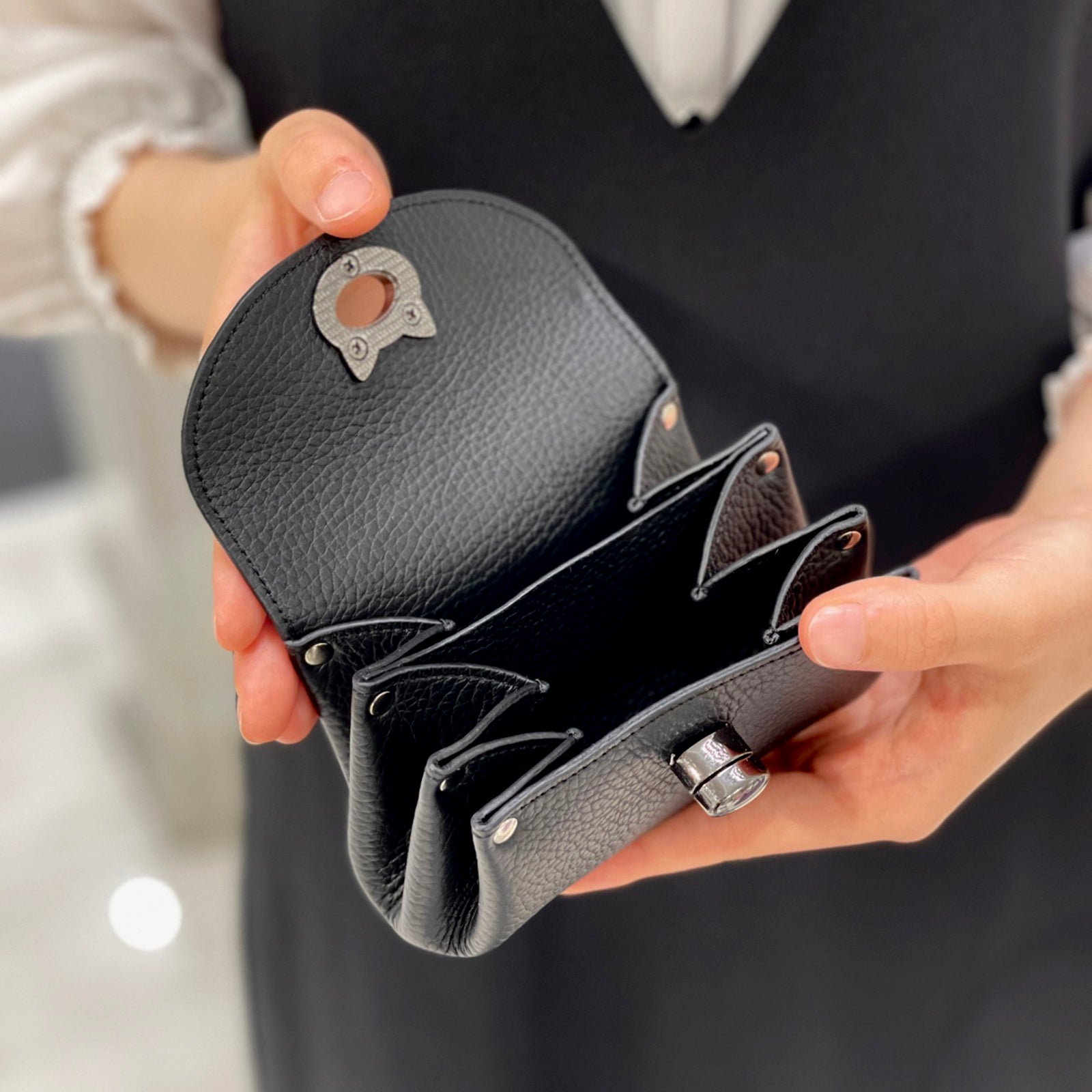 Shell Pouch CAT Cuir Mash / Black