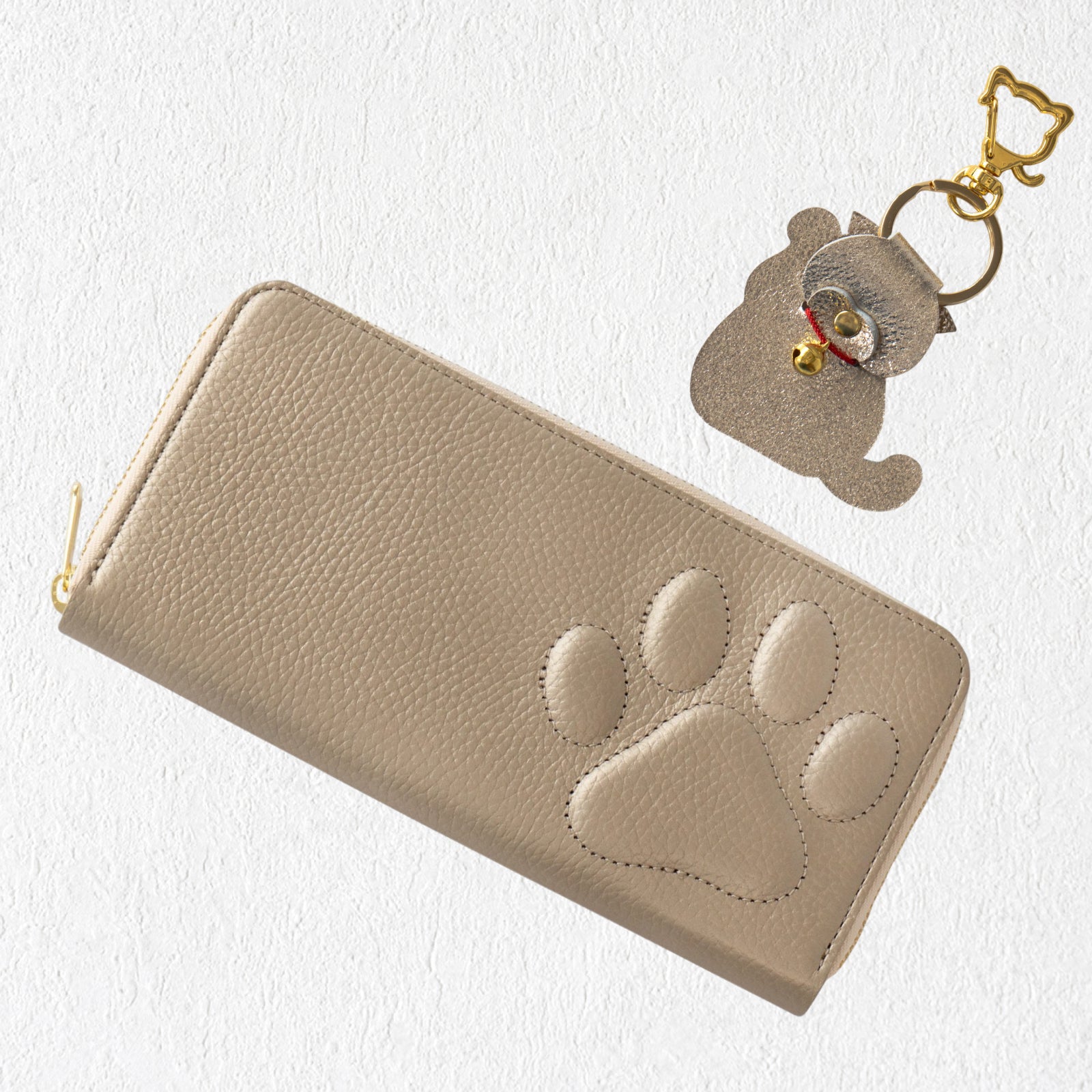 【数量限定】PAWラウンドファスナー長財布 招き猫チャーム付きSET / シャンパンゴールド