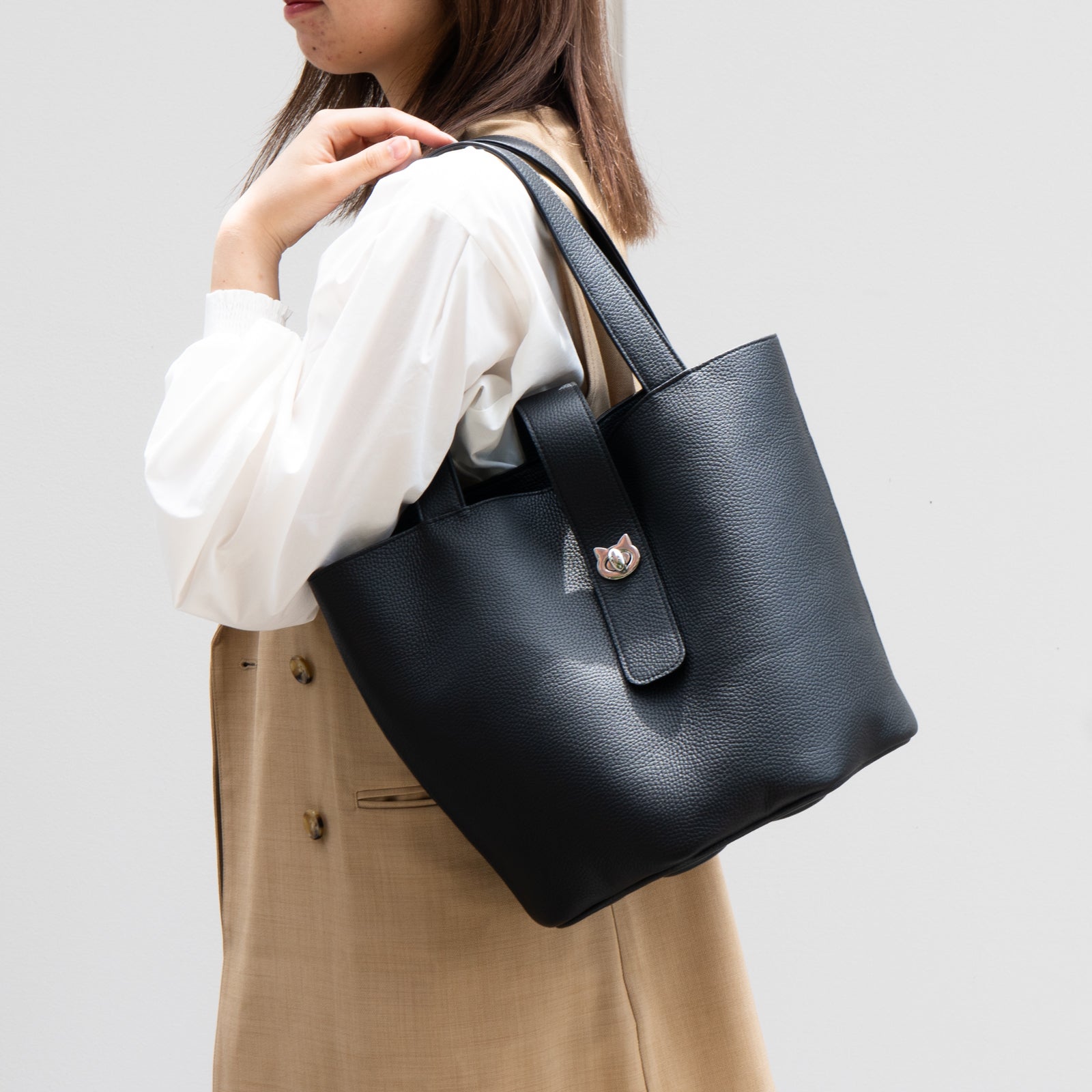 PAW Grande Cuir Mash Bucket Bag in Black (Choose Your Hardware)