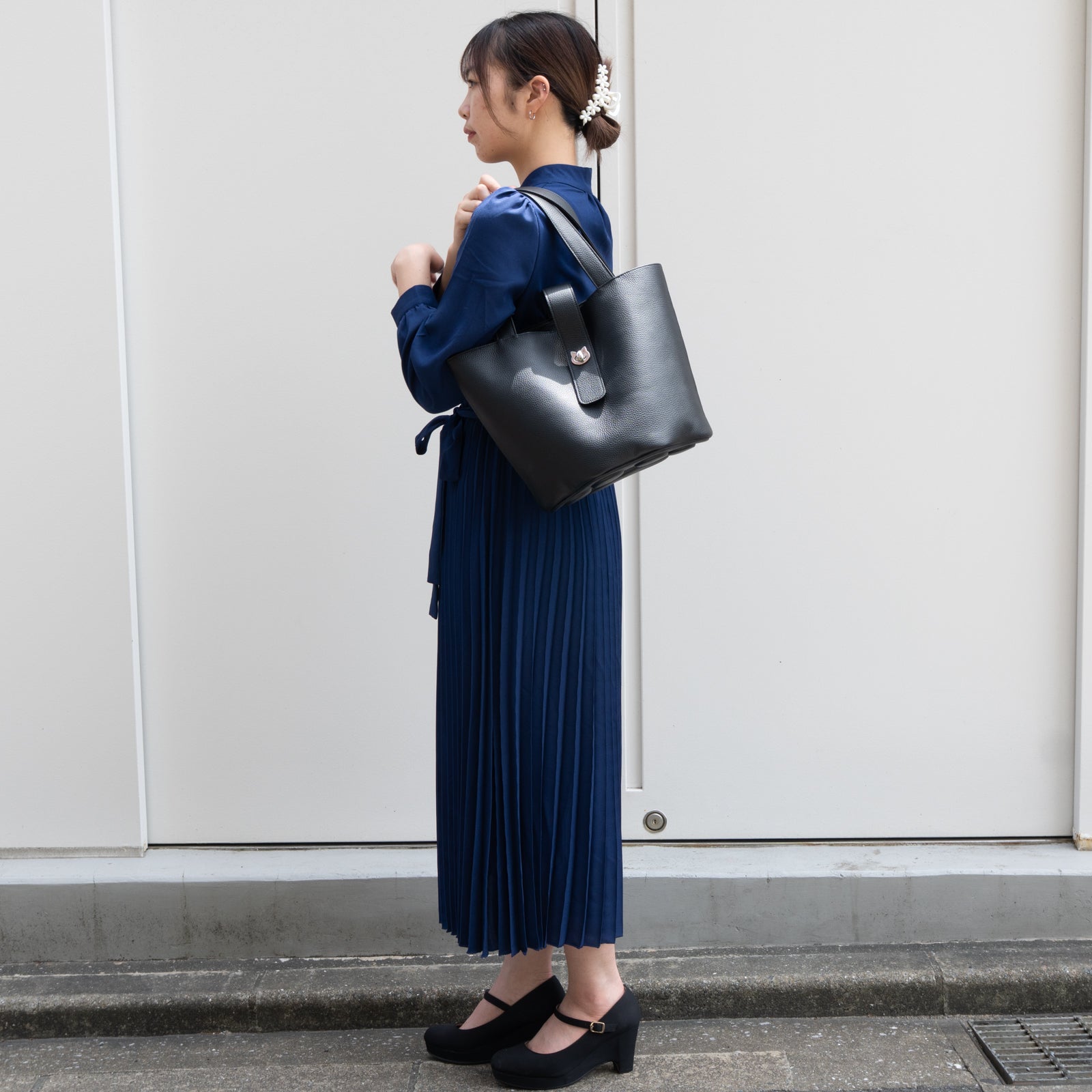PAW Grande Cuir Mash Bucket Bag in Black (Choose Your Hardware)