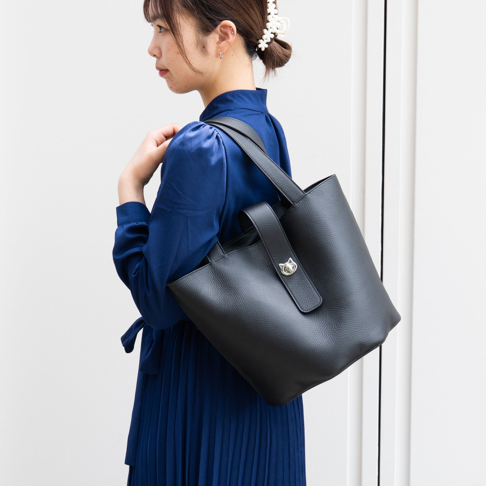 PAW Grande Cuir Mash Bucket Bag in Black (Choose Your Hardware)