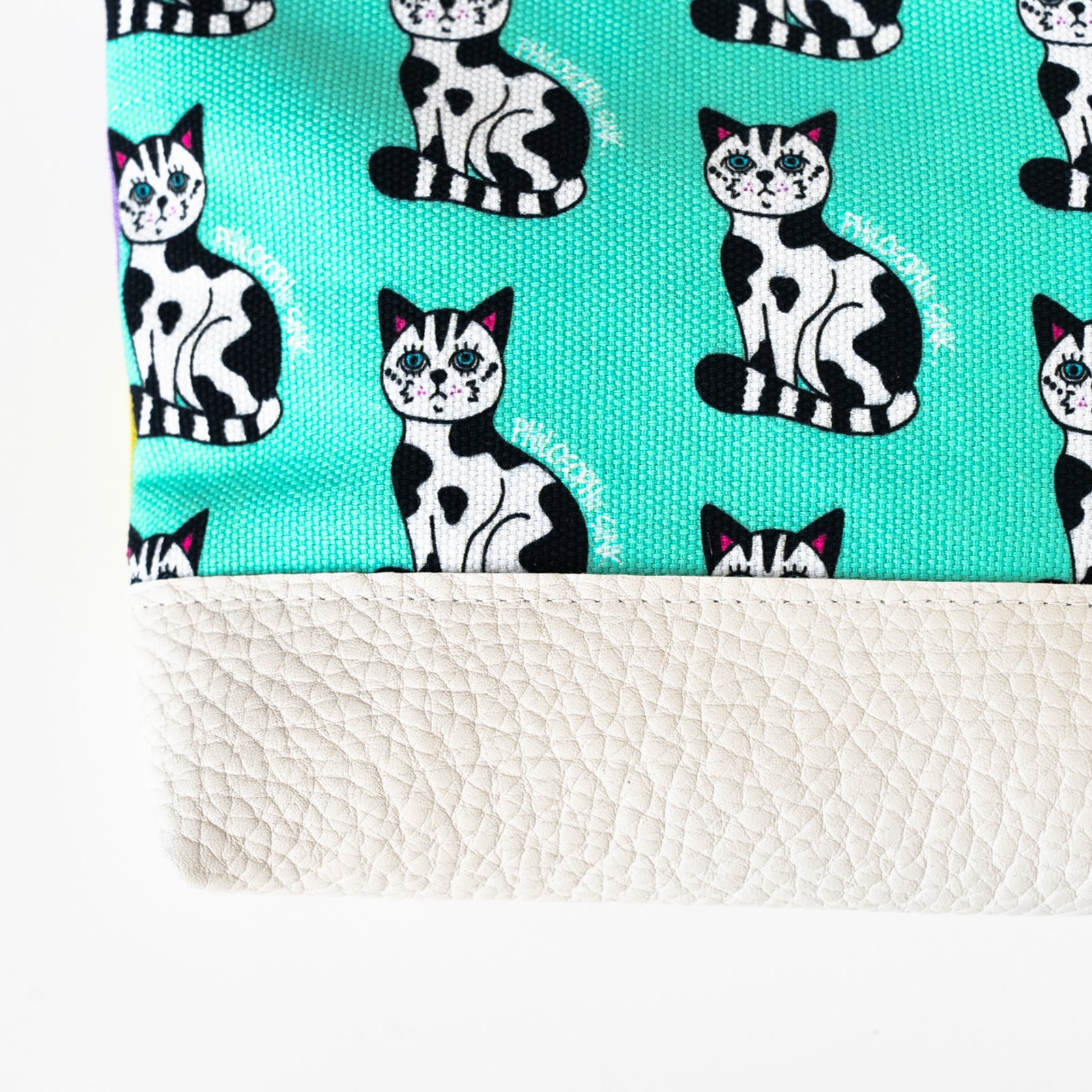 SINK. x Philosophii collaboration Ushineko pouch (with gusset)