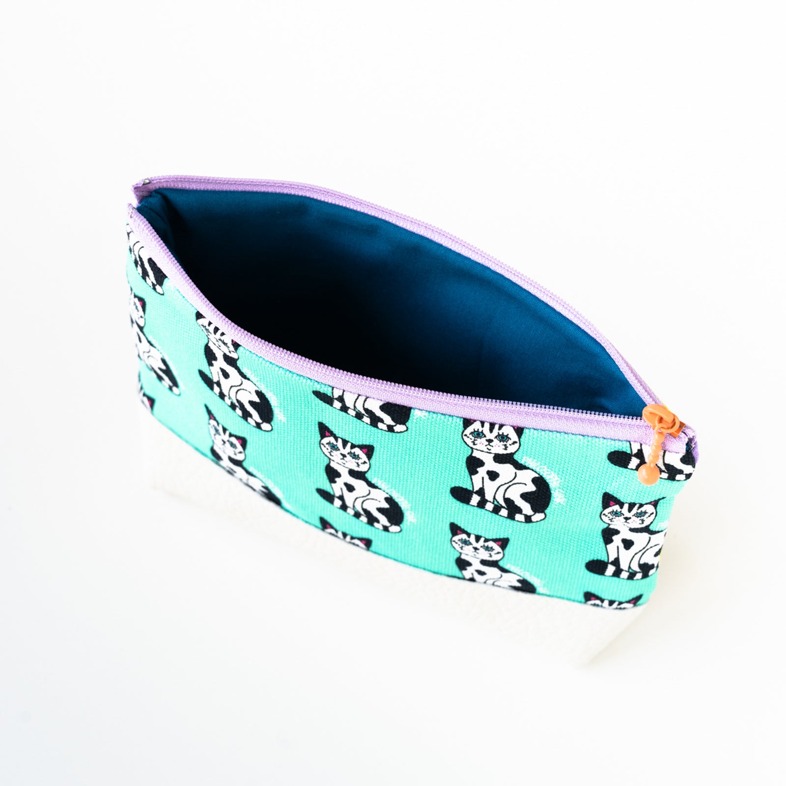 SINK. x Philosophii collaboration Ushineko pouch (with gusset)