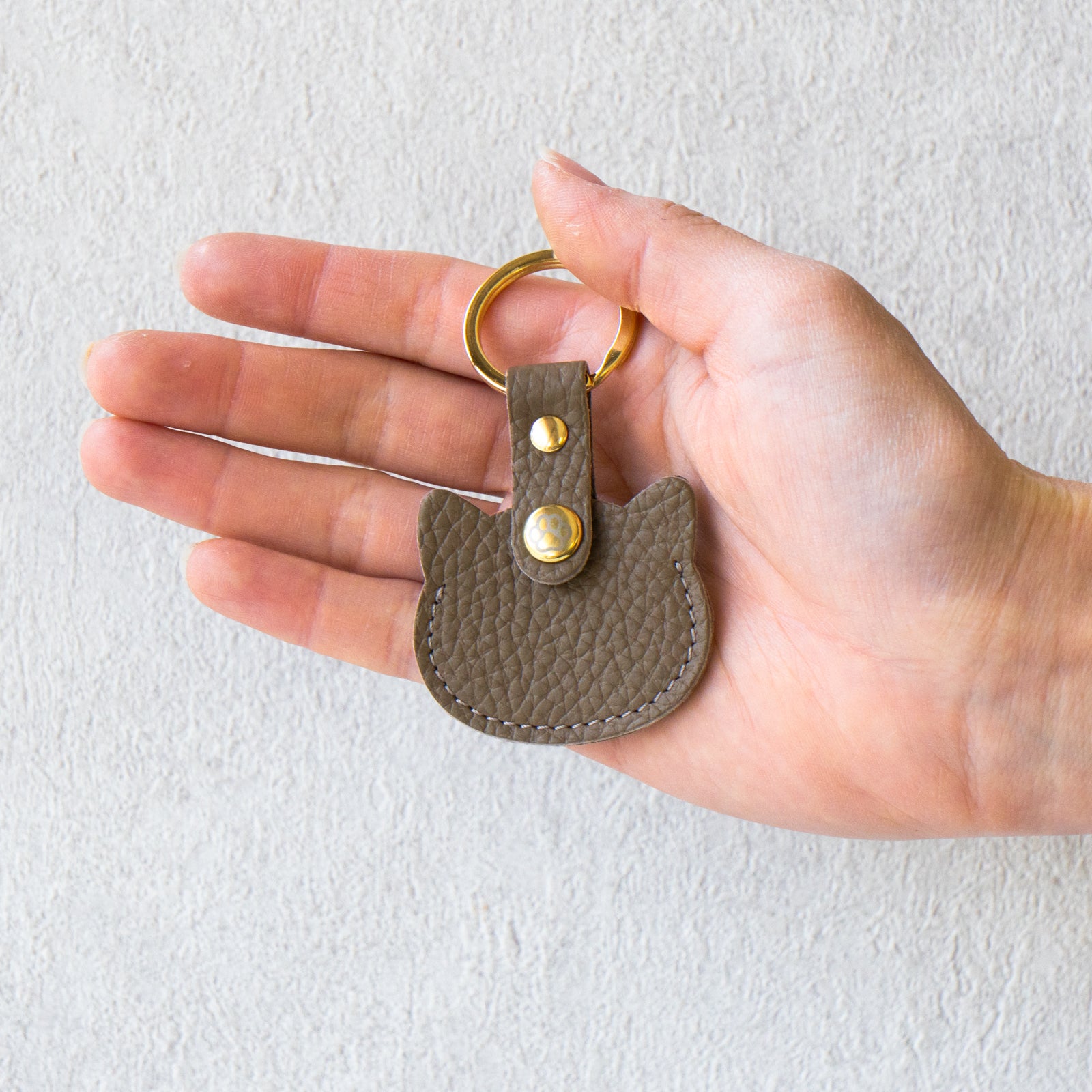 500 yen coin Hornja Cuir Mache / Etoupe