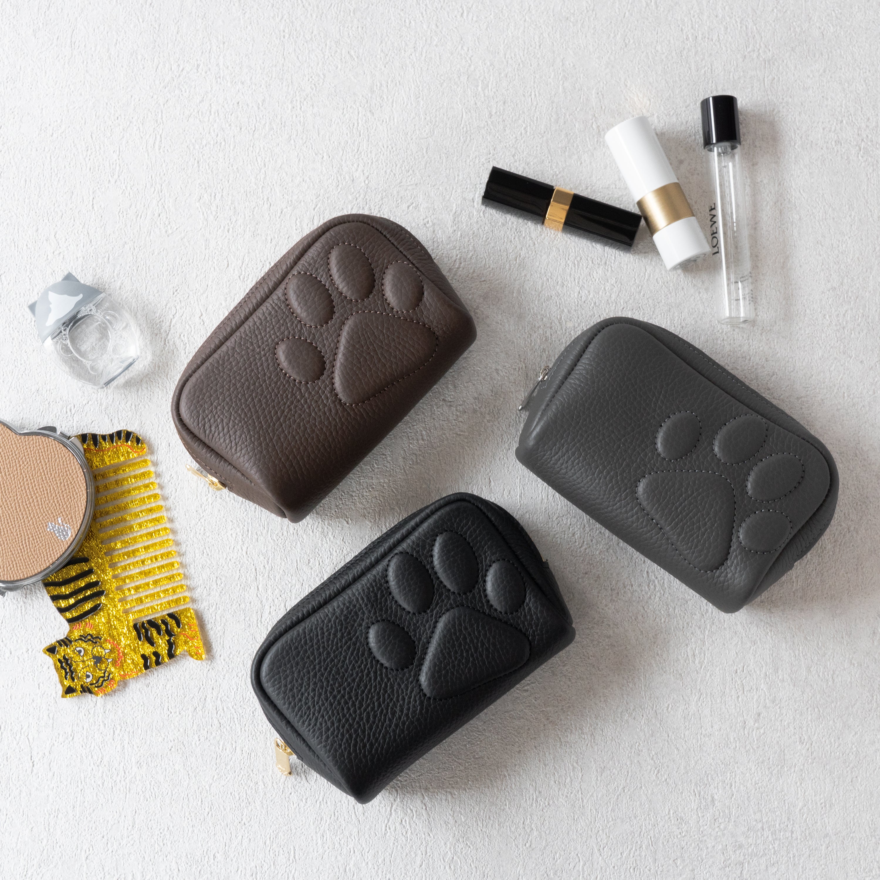 PAWキューブポーチ キュイール・マッシュ / チョコ
