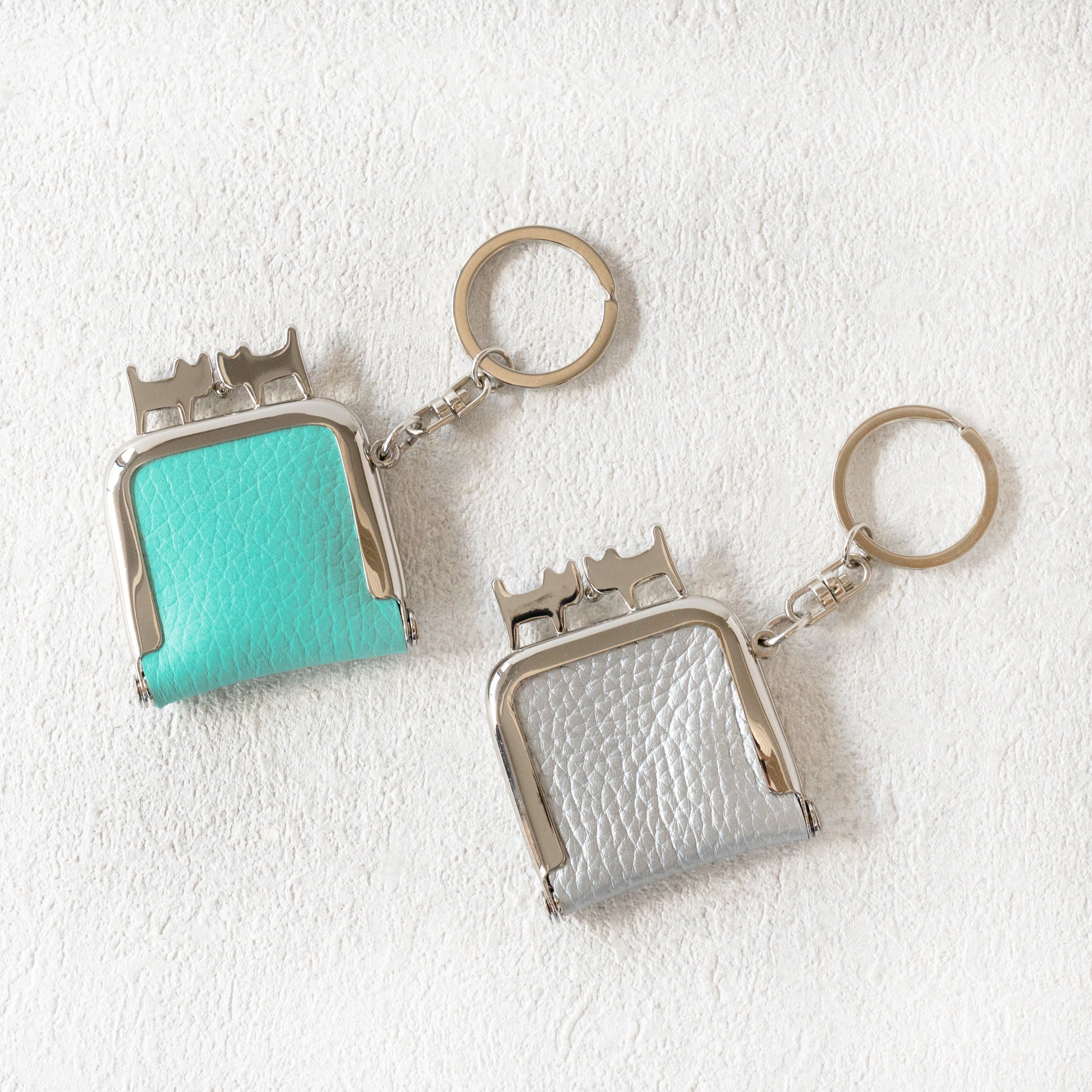 Petit Nyamaguchi Keychain Cuir Mâché / Blue Dragee