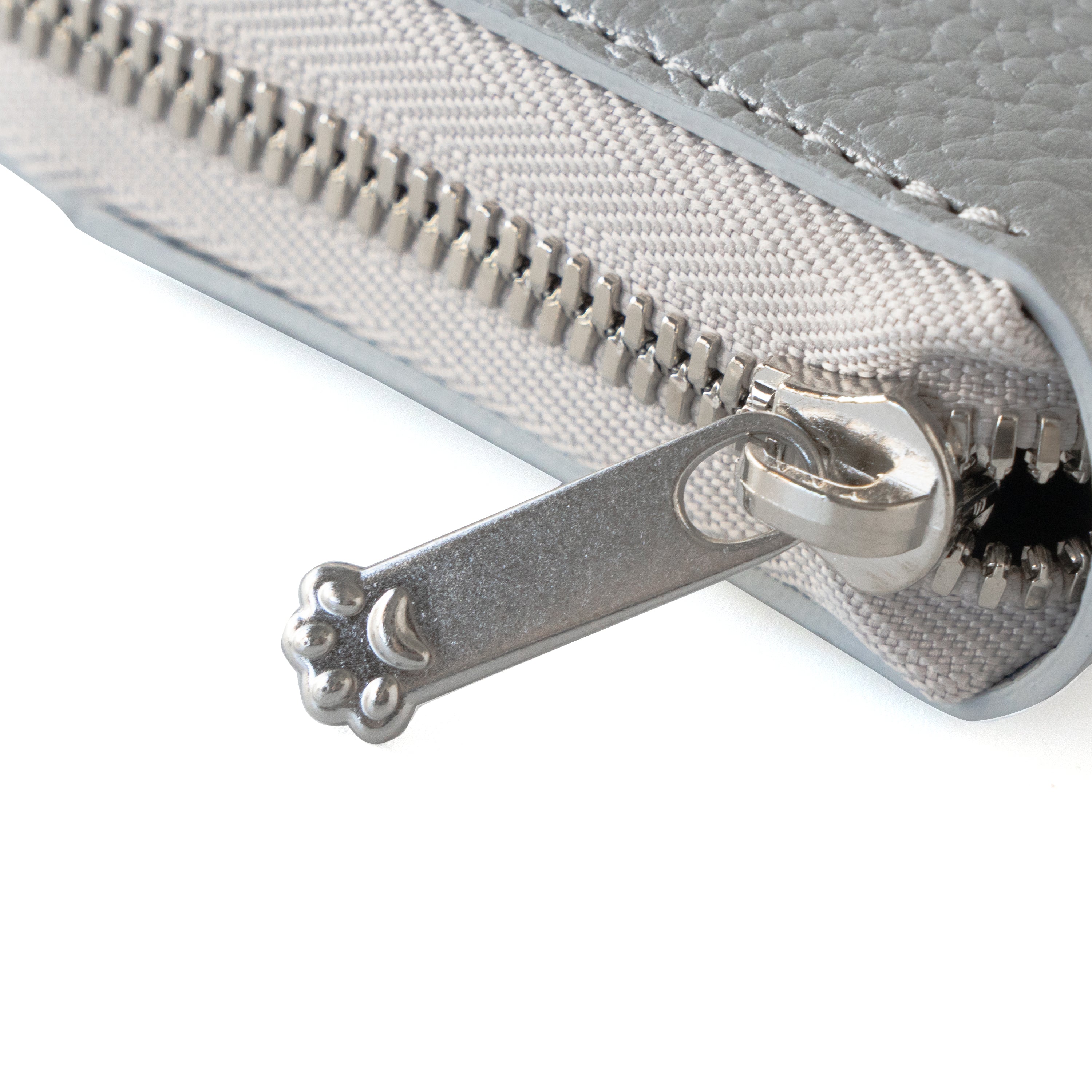 PAW Zippered Mid-Wallet Cuir Mash / Silver