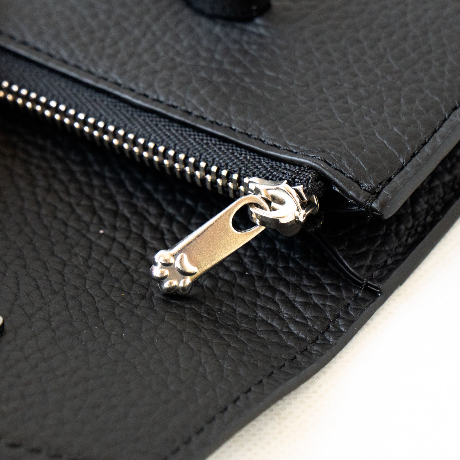 Handy Wallet Nyapera Cuir Mache / Black