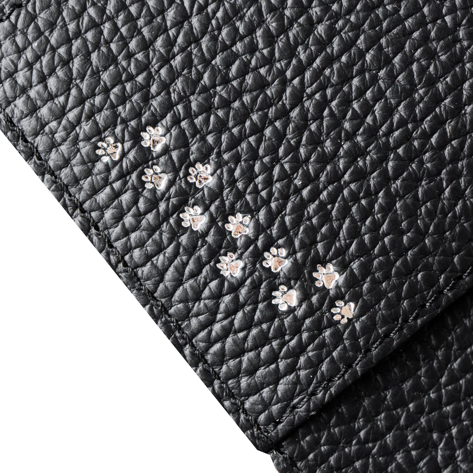 N'Apela Grande Cuir Mache Handy Wallet in Black with Silver Hardware