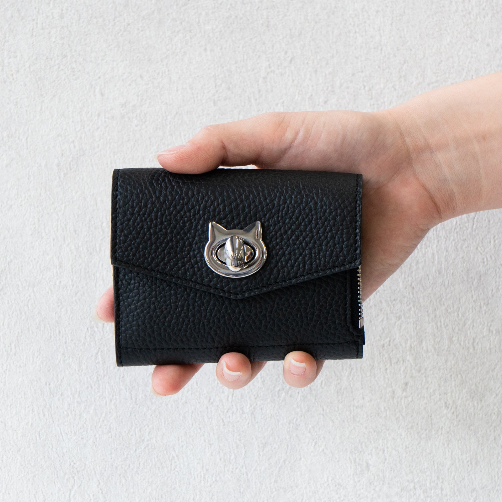 N'Apela Grande Cuir Mache Handy Wallet in Black with Silver Hardware
